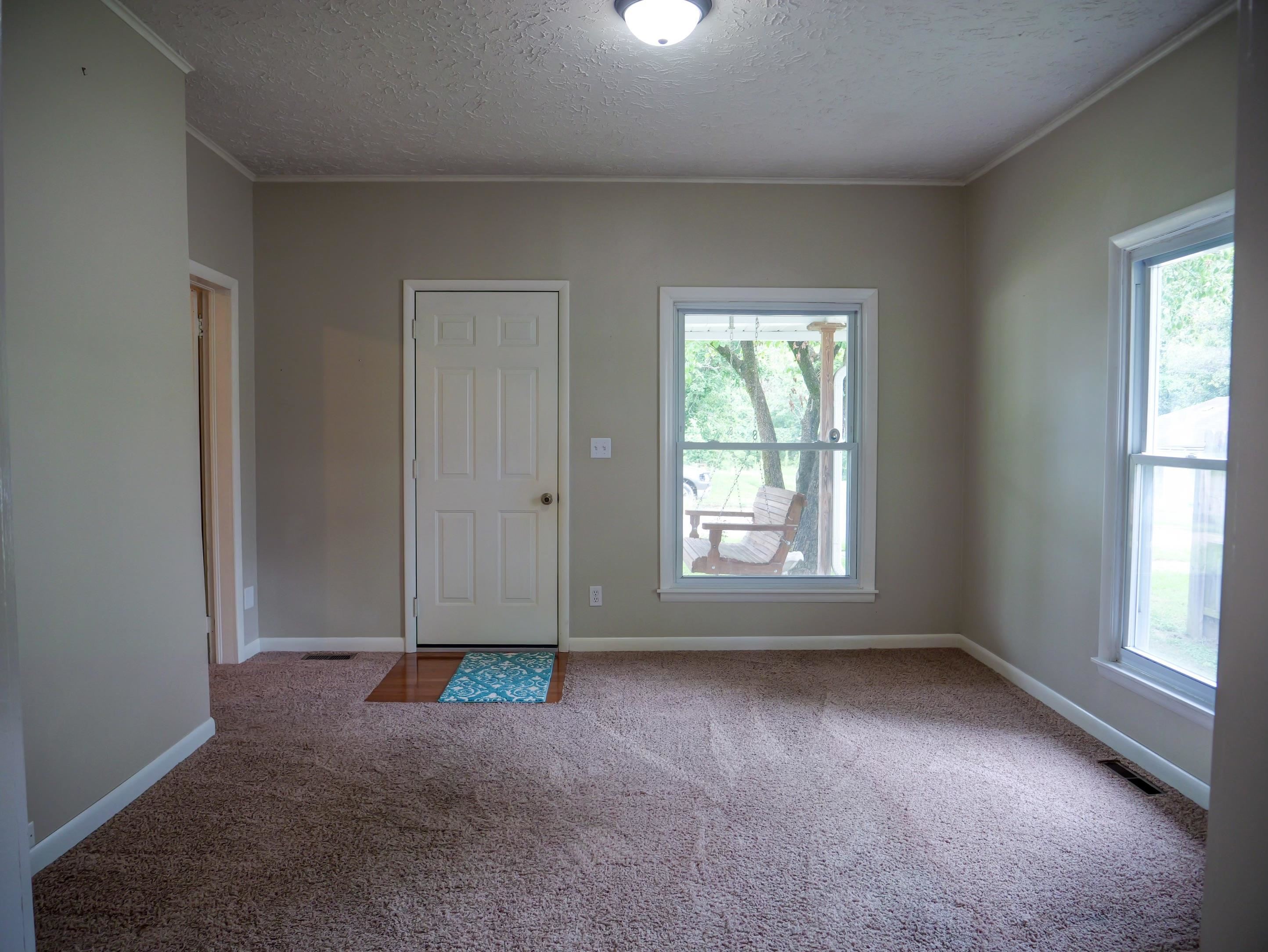 104 8th Street, Central City, Kentucky 42330, 2 Bedrooms Bedrooms, ,1 BathroomBathrooms,Single Family Residence,For Sale,8th Street,90366