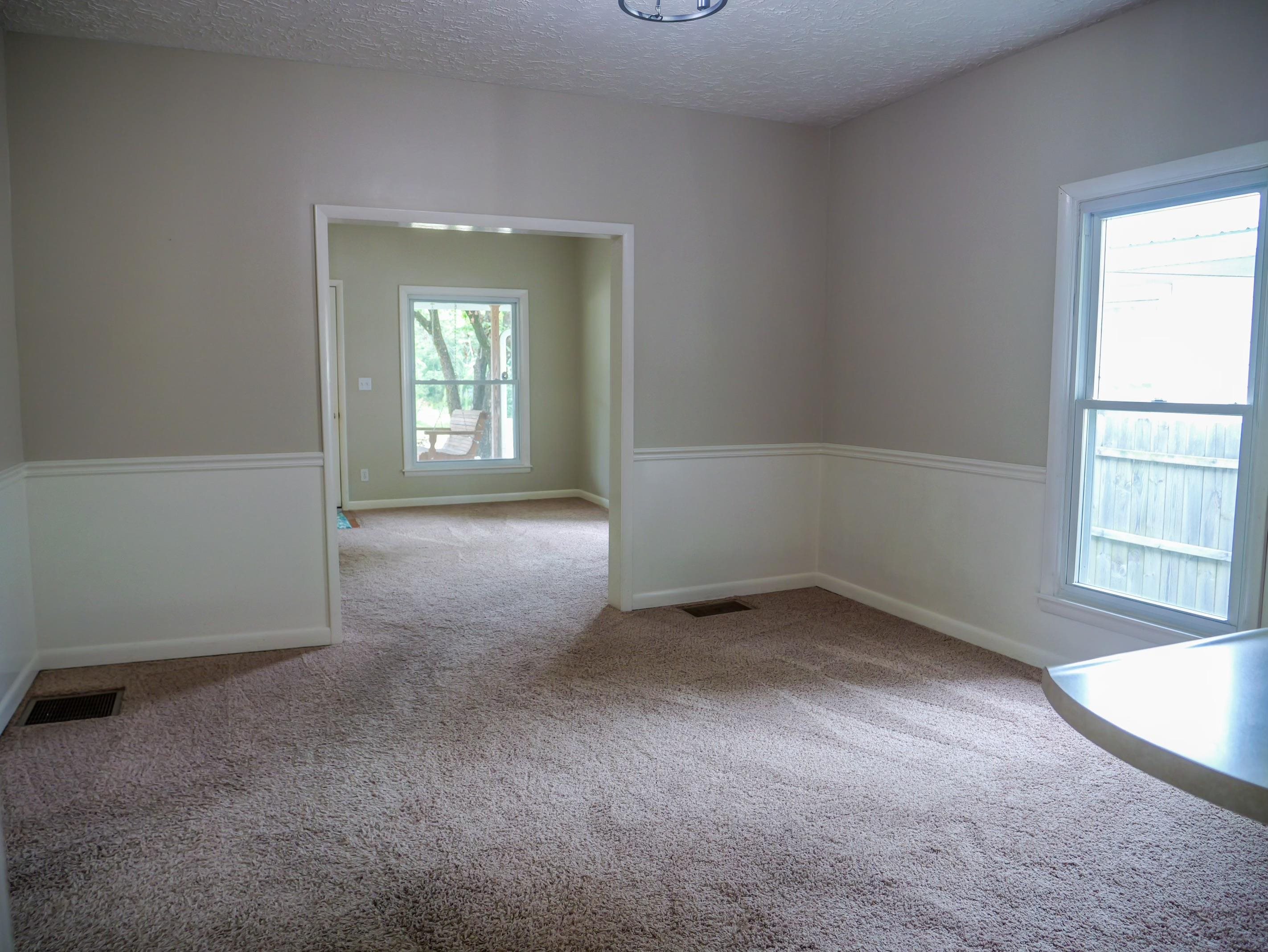 104 8th Street, Central City, Kentucky 42330, 2 Bedrooms Bedrooms, ,1 BathroomBathrooms,Single Family Residence,For Sale,8th Street,90366
