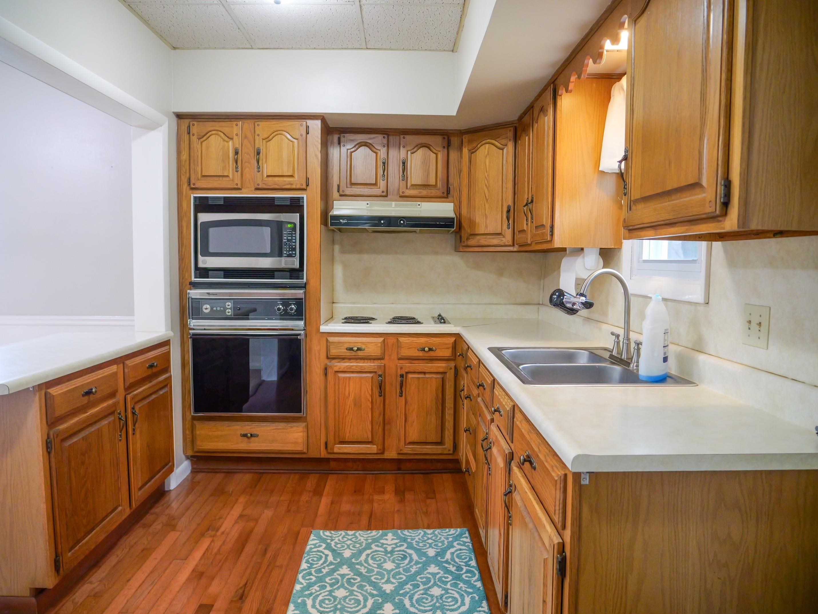 104 8th Street, Central City, Kentucky 42330, 2 Bedrooms Bedrooms, ,1 BathroomBathrooms,Single Family Residence,For Sale,8th Street,90366