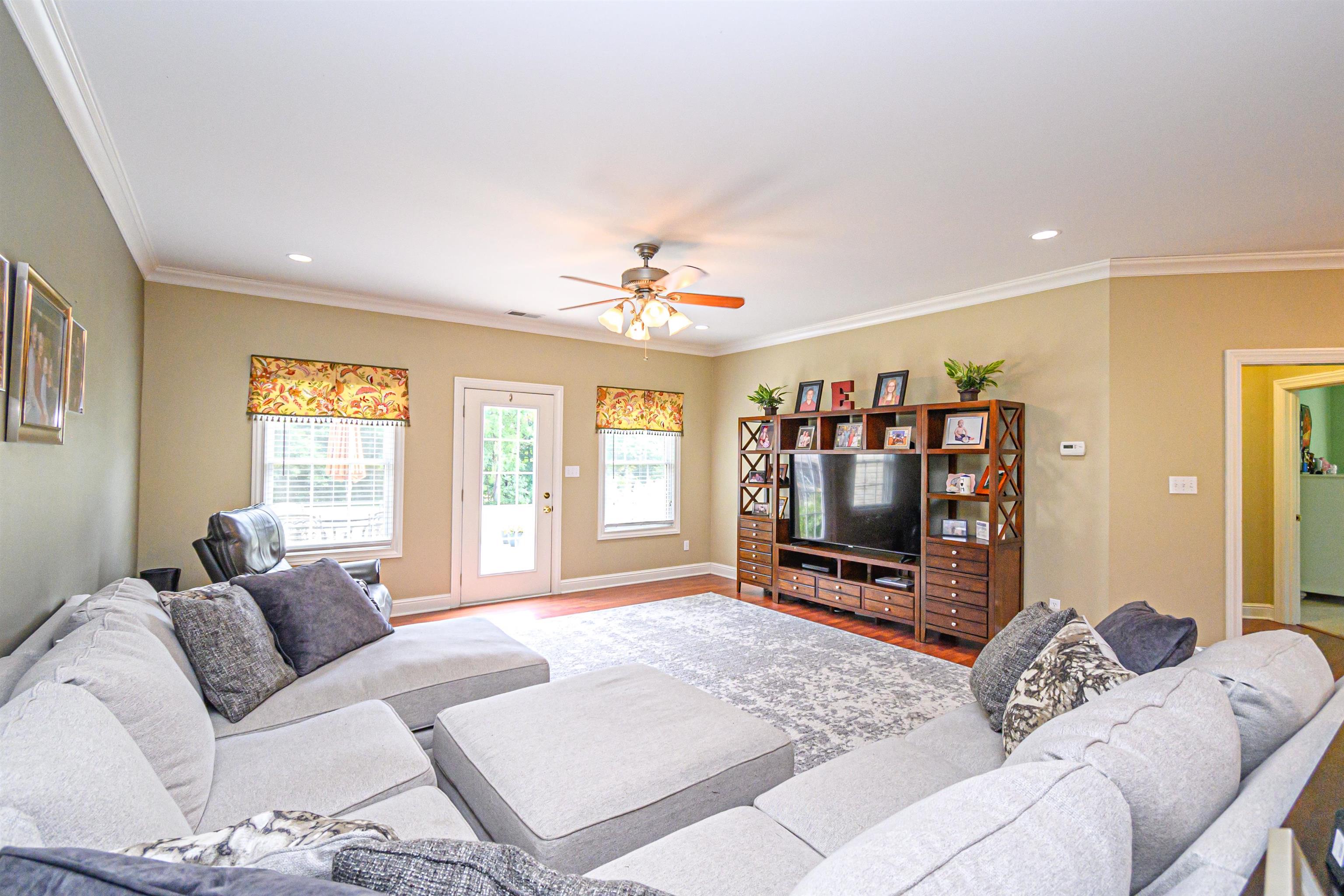 6471 Hwy 144, Owensboro, Kentucky 42303, 3 Bedrooms Bedrooms, ,3 BathroomsBathrooms,Single Family Residence,For Sale,Hwy 144,90368
