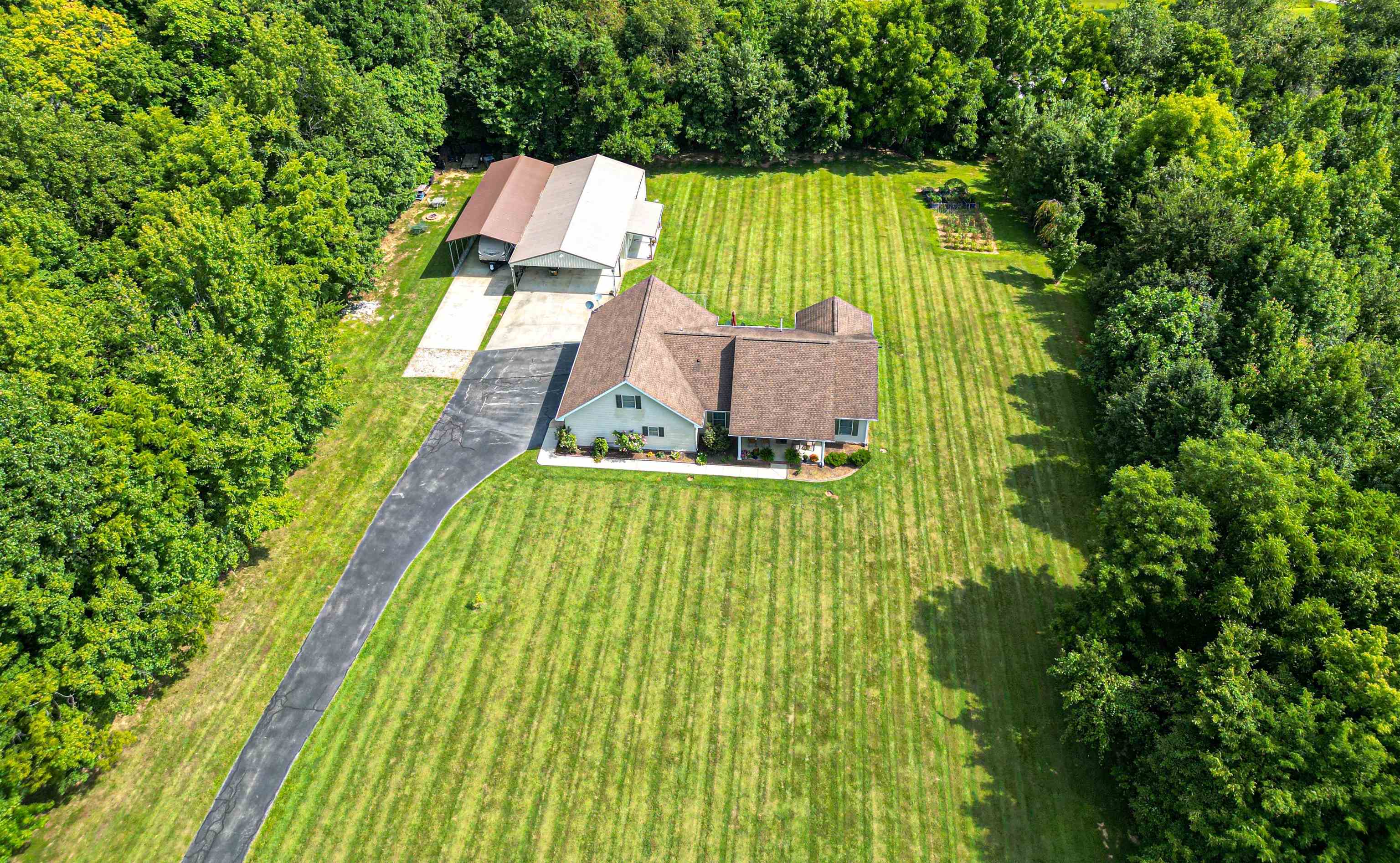 6471 Hwy 144, Owensboro, Kentucky 42303, 3 Bedrooms Bedrooms, ,3 BathroomsBathrooms,Single Family Residence,For Sale,Hwy 144,90368