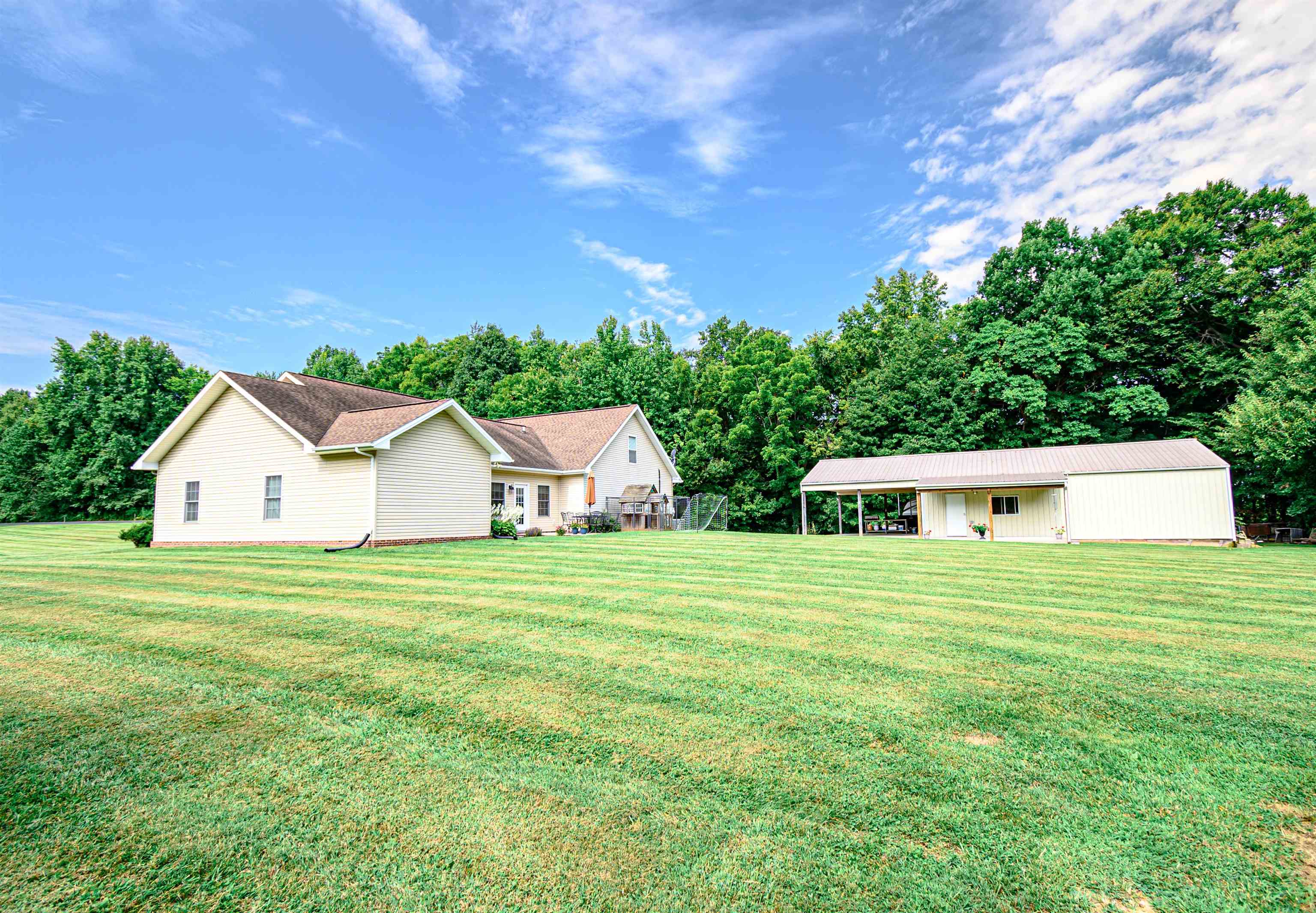 6471 Hwy 144, Owensboro, Kentucky 42303, 3 Bedrooms Bedrooms, ,3 BathroomsBathrooms,Single Family Residence,For Sale,Hwy 144,90368