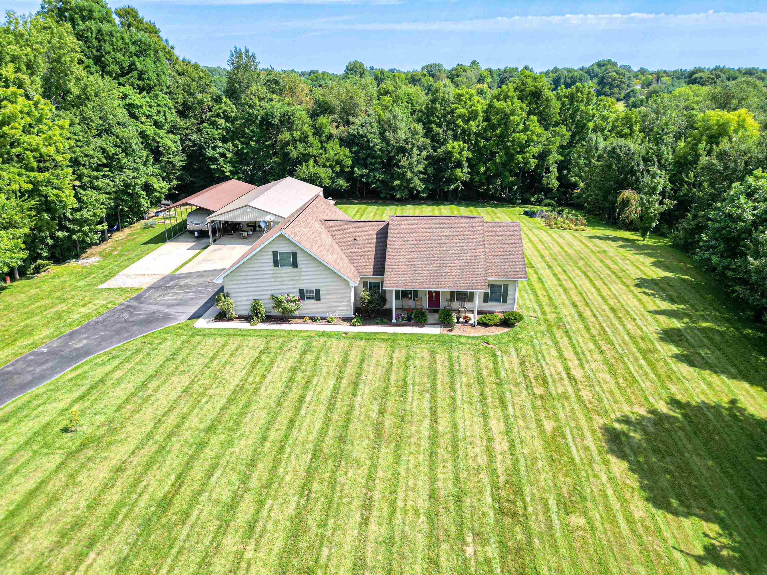 6471 Hwy 144, Owensboro, Kentucky 42303, 3 Bedrooms Bedrooms, ,3 BathroomsBathrooms,Single Family Residence,For Sale,Hwy 144,90368