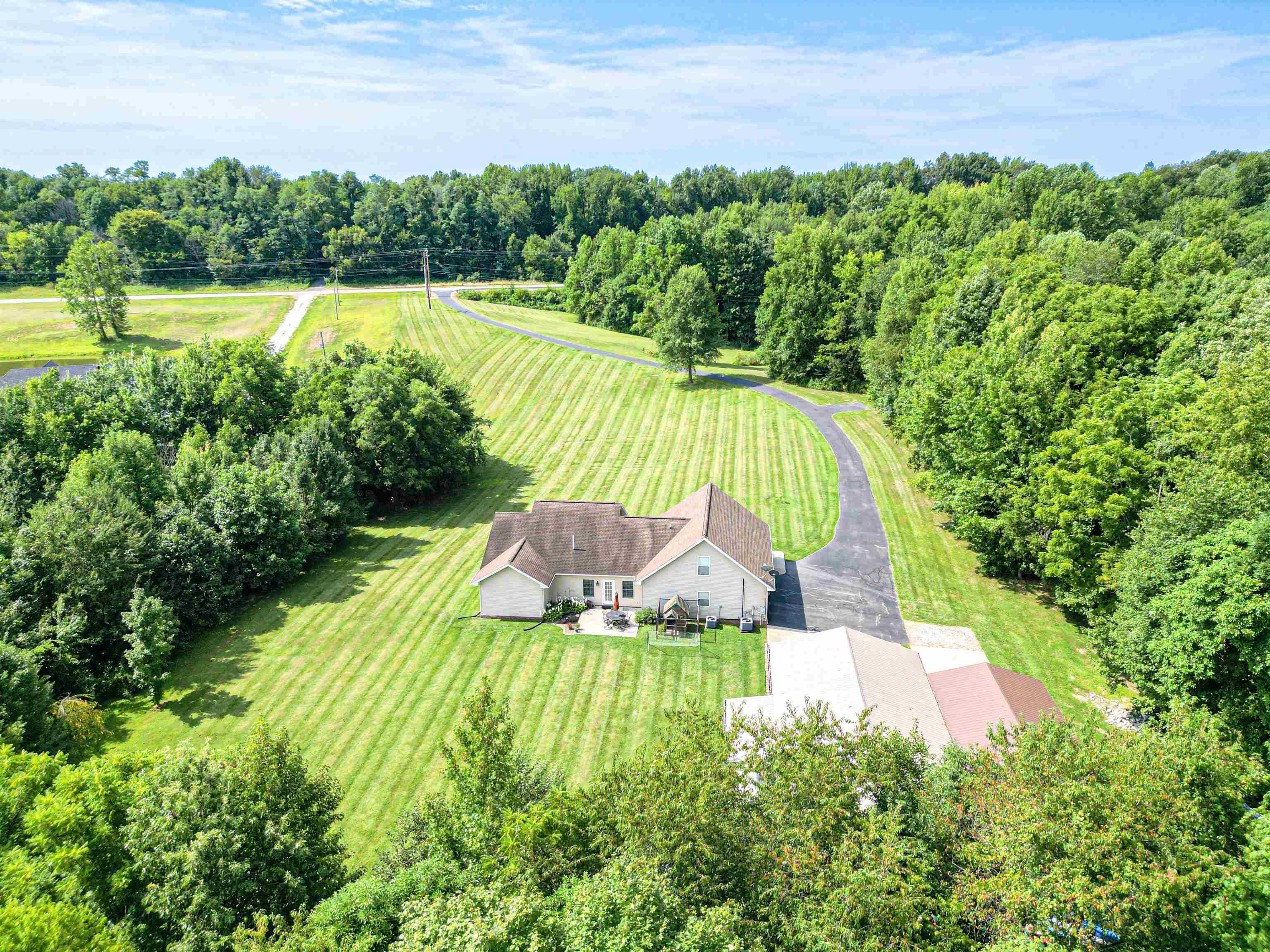 6471 Hwy 144, Owensboro, Kentucky 42303, 3 Bedrooms Bedrooms, ,3 BathroomsBathrooms,Single Family Residence,For Sale,Hwy 144,90368