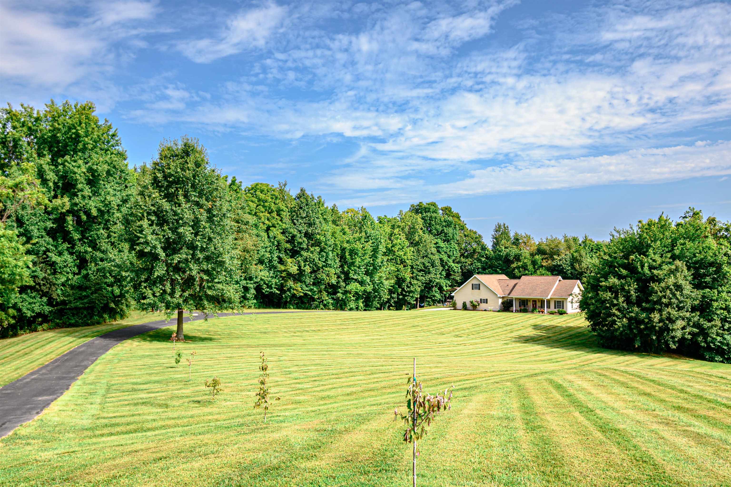 6471 Hwy 144, Owensboro, Kentucky 42303, 3 Bedrooms Bedrooms, ,3 BathroomsBathrooms,Single Family Residence,For Sale,Hwy 144,90368