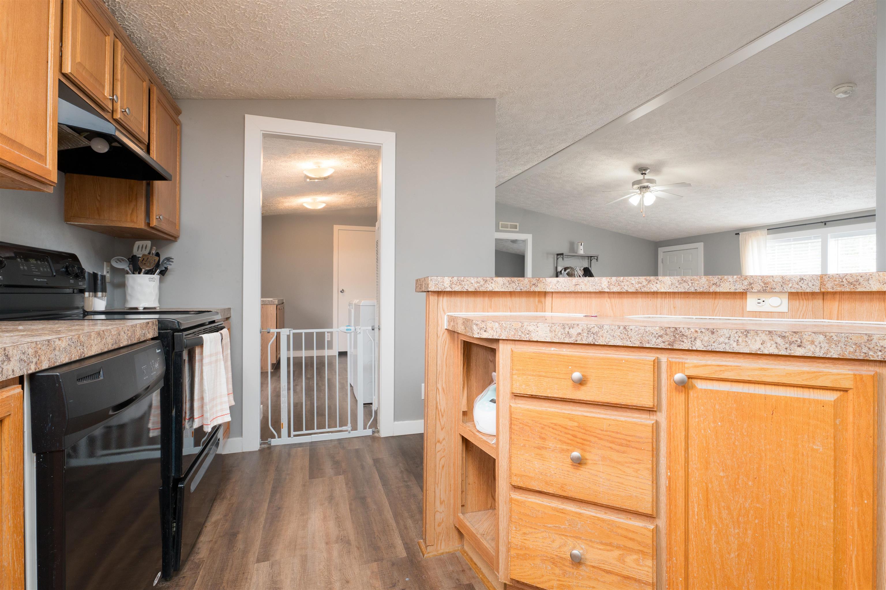 8735 Sawmill Rd., Philpot, Kentucky 42366, 3 Bedrooms Bedrooms, ,2 BathroomsBathrooms,Manufactured Home,For Sale,Sawmill Rd.,90375