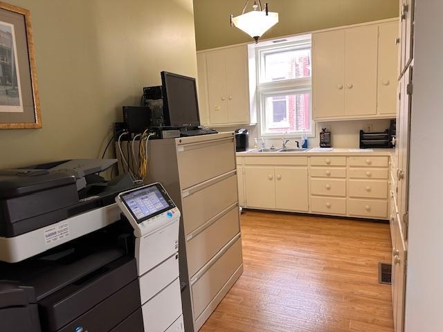 1542 Frederica Street, Owensboro, Kentucky 42301, ,Office,For Sale,Frederica Street,90378