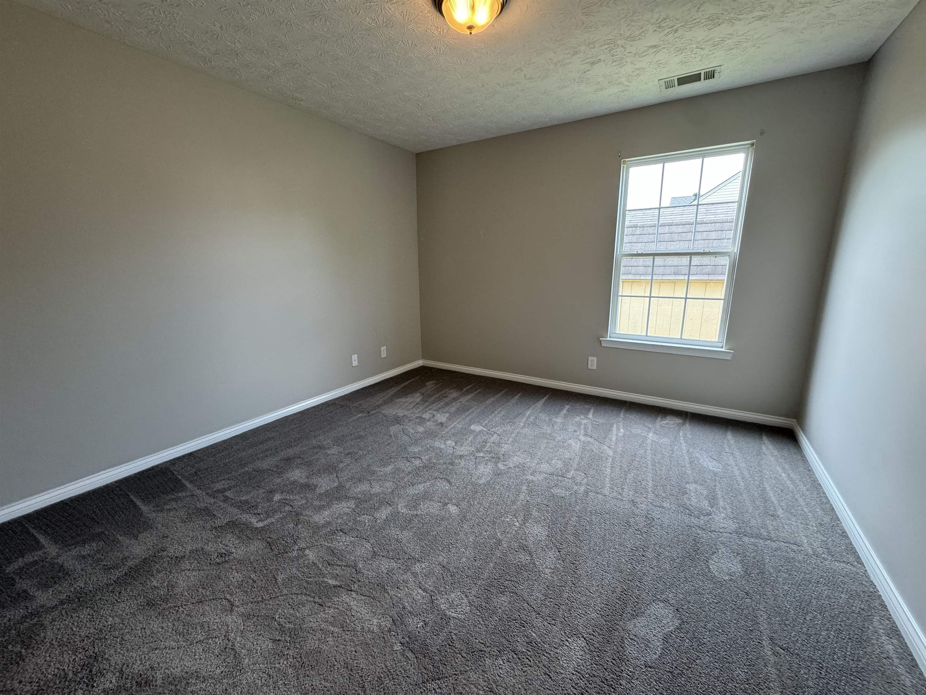 1912 Village Run, Owensboro, Kentucky 42303, 2 Bedrooms Bedrooms, ,2 BathroomsBathrooms,Single Family Residence,For Sale,Village Run,90383