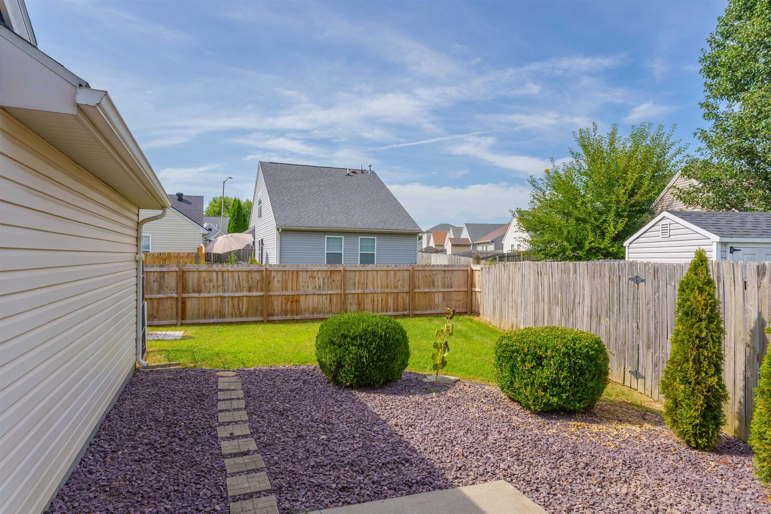 1912 Village Run, Owensboro, Kentucky 42303, 2 Bedrooms Bedrooms, ,2 BathroomsBathrooms,Single Family Residence,For Sale,Village Run,90383