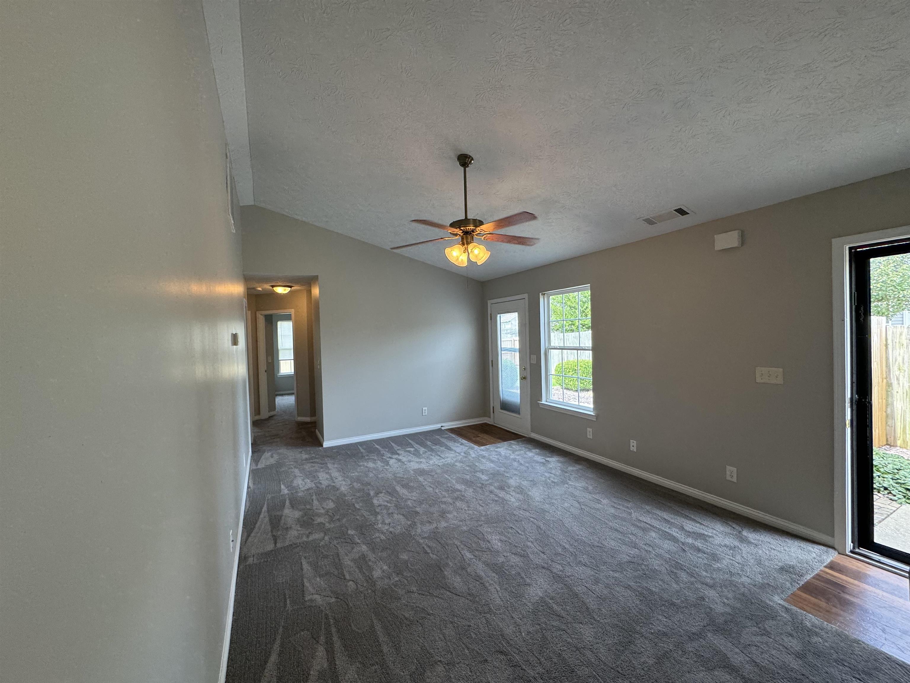 1912 Village Run, Owensboro, Kentucky 42303, 2 Bedrooms Bedrooms, ,2 BathroomsBathrooms,Single Family Residence,For Sale,Village Run,90383