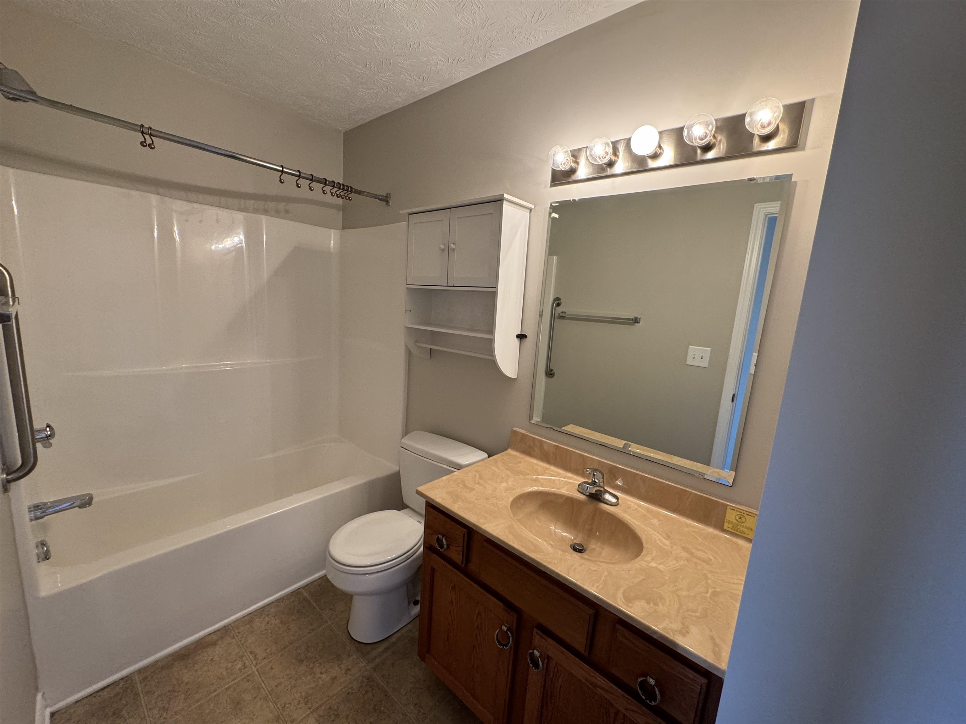 1912 Village Run, Owensboro, Kentucky 42303, 2 Bedrooms Bedrooms, ,2 BathroomsBathrooms,Single Family Residence,For Sale,Village Run,90383