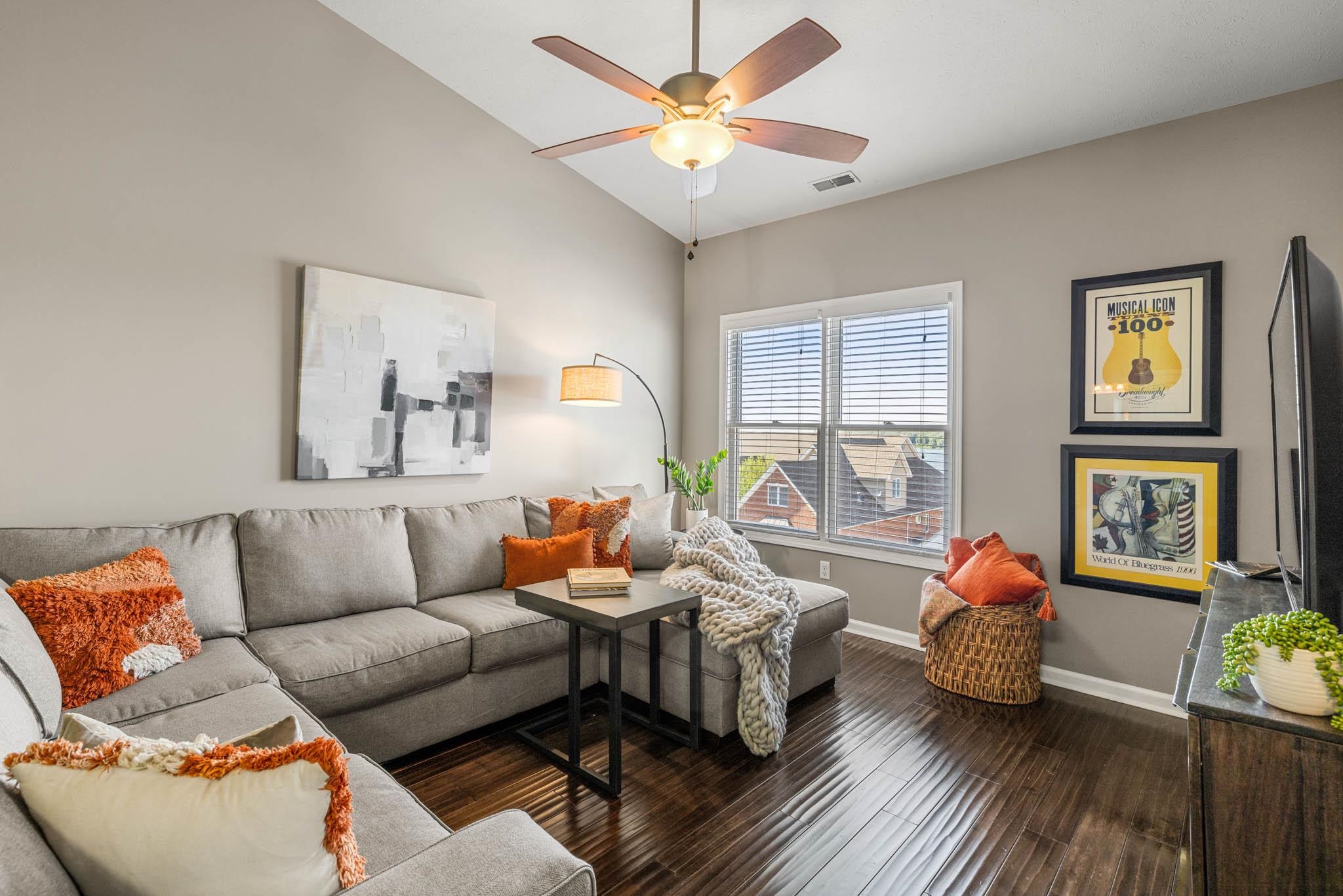 941 1st St, Owensboro, Kentucky 42301-0000, 2 Bedrooms Bedrooms, ,2 BathroomsBathrooms,Condominium,For Sale,1st St,90385