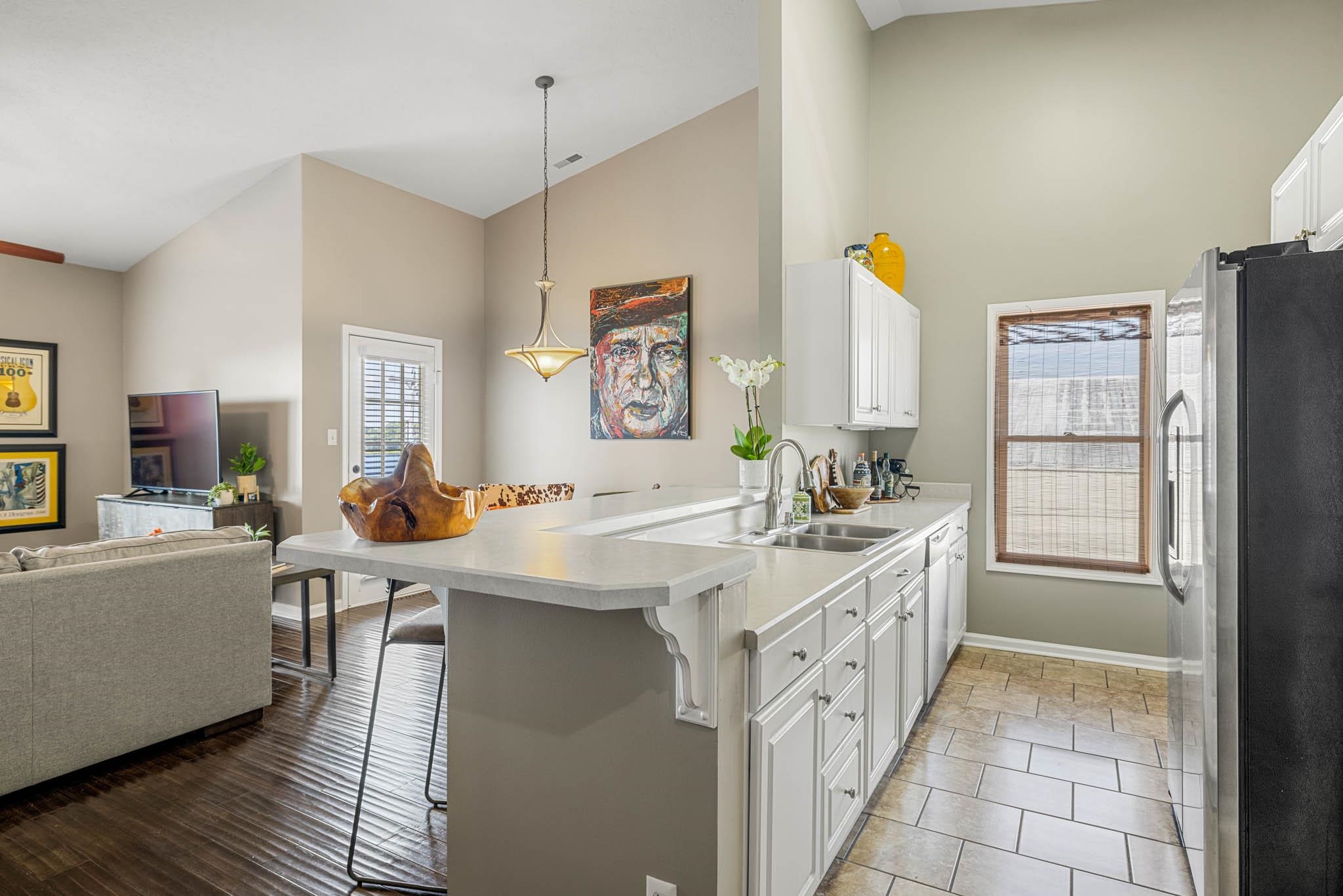 941 1st St, Owensboro, Kentucky 42301-0000, 2 Bedrooms Bedrooms, ,2 BathroomsBathrooms,Condominium,For Sale,1st St,90385