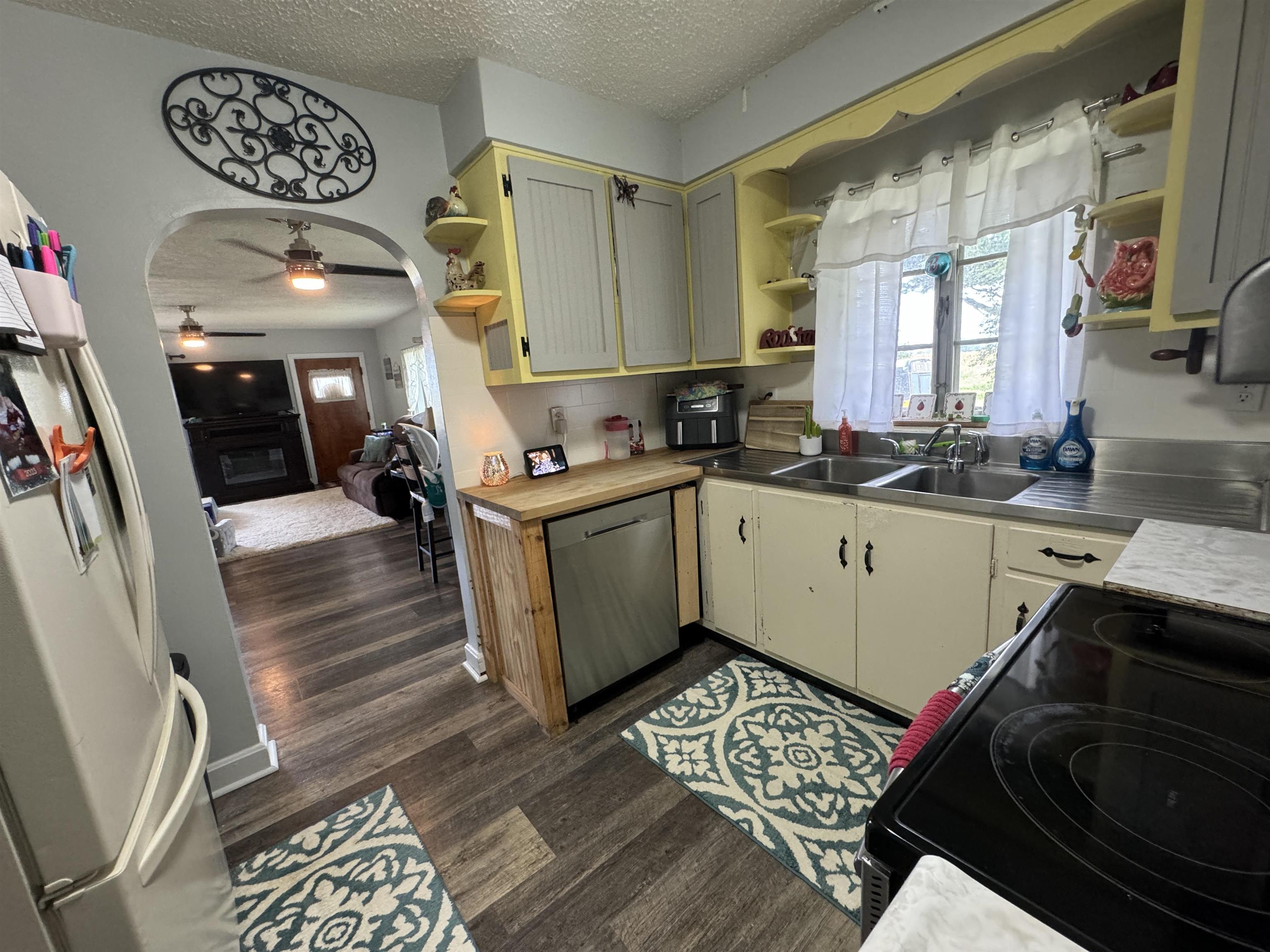 2117 County Road 550 W, Richland, IN, Indiana 47634, 2 Bedrooms Bedrooms, ,1 BathroomBathrooms,Single Family Residence,For Sale,County Road 550 W,90389