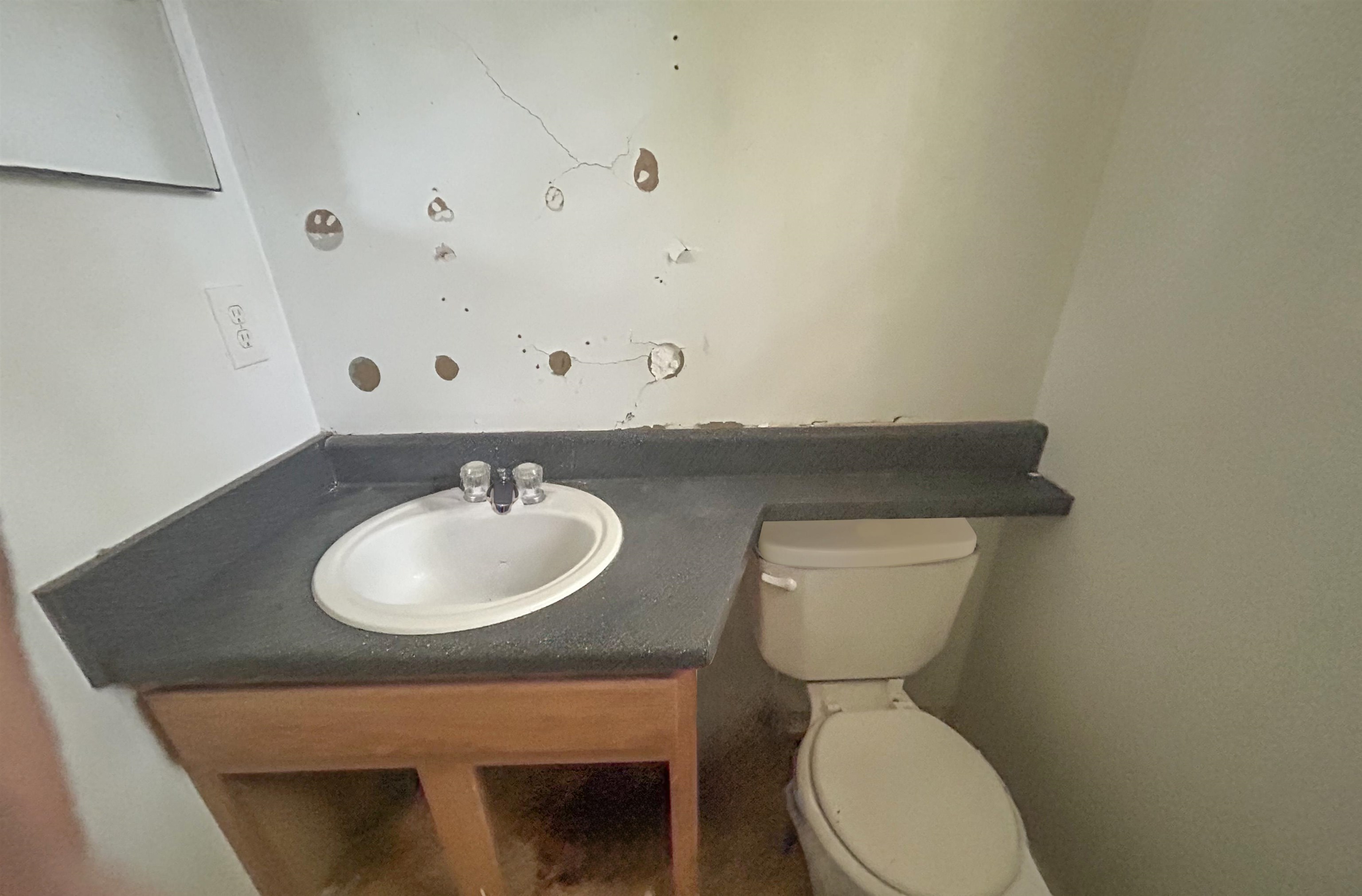 100 Burden Hill Lane, Central City, Kentucky 42330, 3 Bedrooms Bedrooms, ,2 BathroomsBathrooms,Single Family Residence,For Sale,Burden Hill Lane,90396