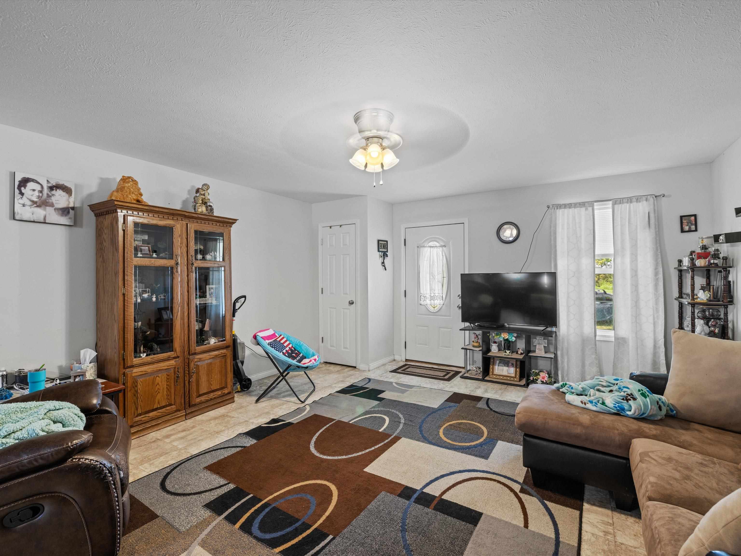 4498 Hwy 554, Utica, Kentucky 42376, 4 Bedrooms Bedrooms, ,3 BathroomsBathrooms,Single Family Residence,For Sale,Hwy 554,90398