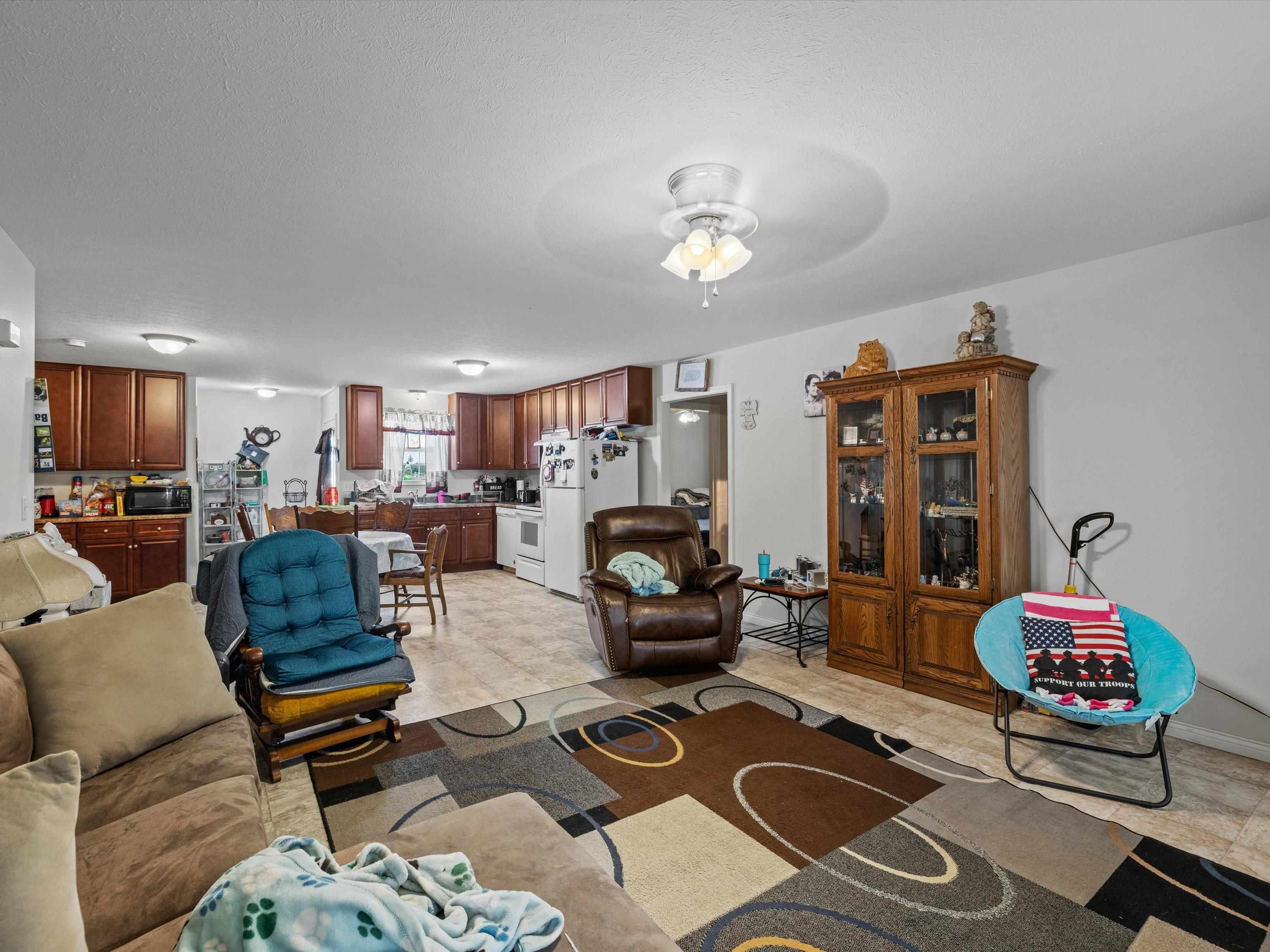4498 Hwy 554, Utica, Kentucky 42376, 4 Bedrooms Bedrooms, ,3 BathroomsBathrooms,Single Family Residence,For Sale,Hwy 554,90398