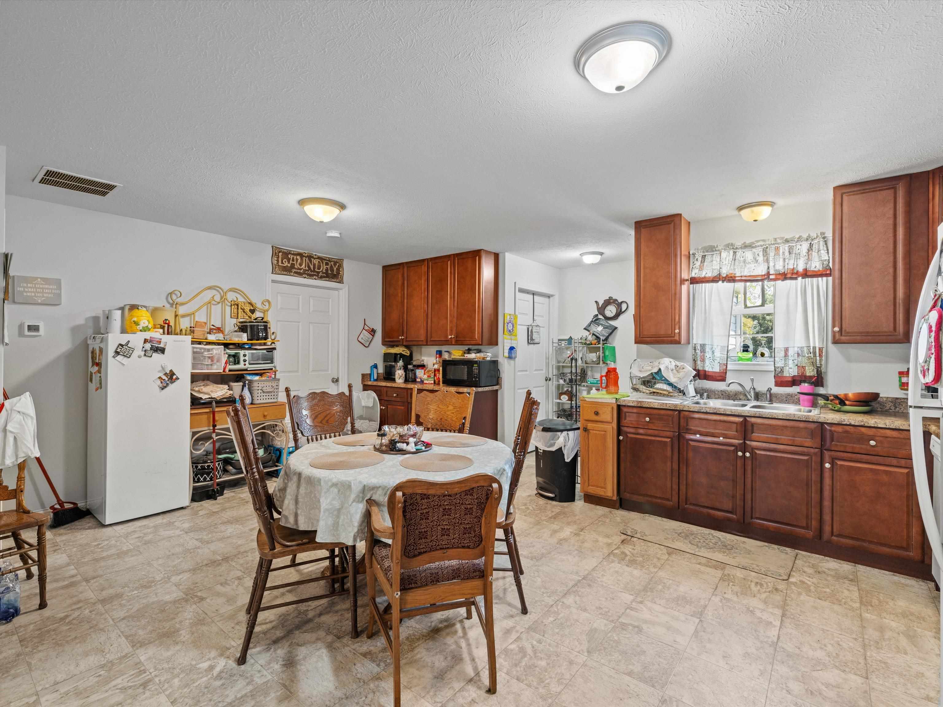 4498 Hwy 554, Utica, Kentucky 42376, 4 Bedrooms Bedrooms, ,3 BathroomsBathrooms,Single Family Residence,For Sale,Hwy 554,90398