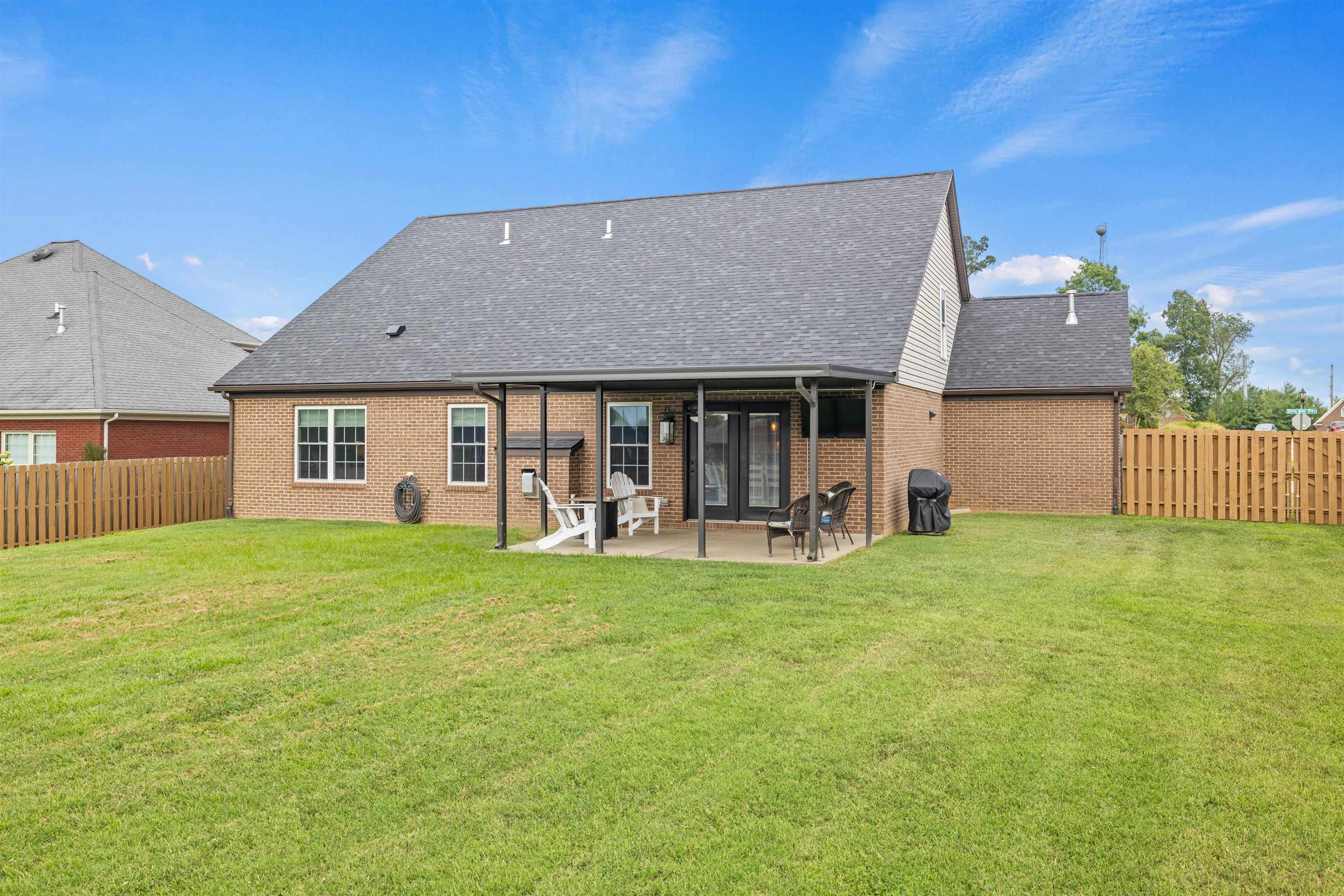 3220 Spring Ridge Parkway, Owensboro, Kentucky 42303, 4 Bedrooms Bedrooms, ,2 BathroomsBathrooms,Single Family Residence,For Sale,Spring Ridge Parkway,90403