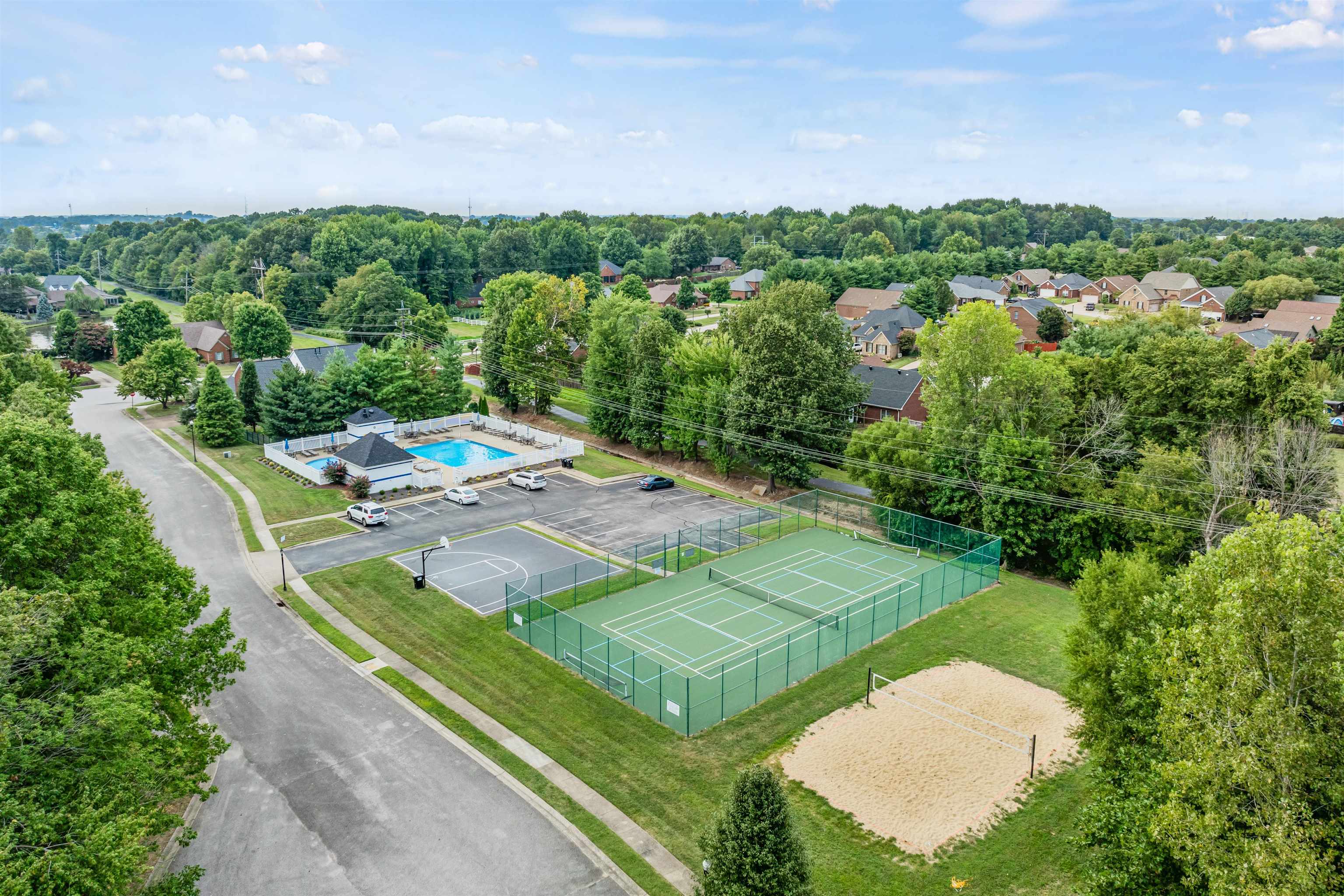 3220 Spring Ridge Parkway, Owensboro, Kentucky 42303, 4 Bedrooms Bedrooms, ,2 BathroomsBathrooms,Single Family Residence,For Sale,Spring Ridge Parkway,90403
