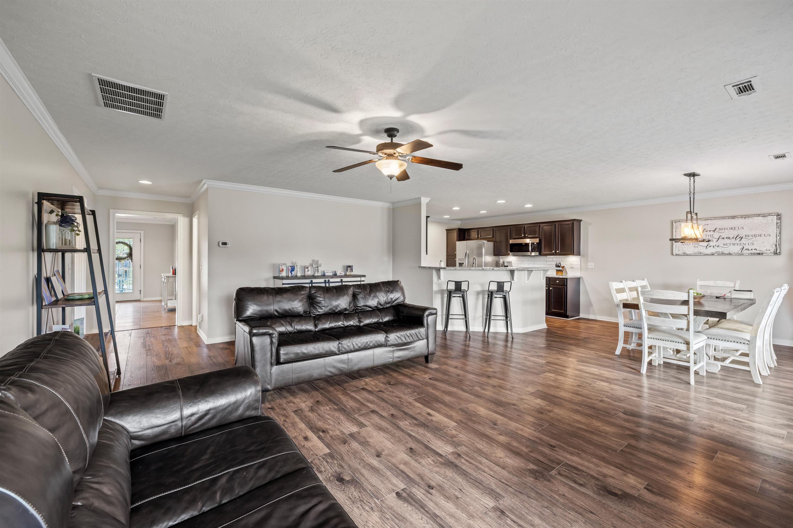 3220 Spring Ridge Parkway, Owensboro, Kentucky 42303, 4 Bedrooms Bedrooms, ,2 BathroomsBathrooms,Single Family Residence,For Sale,Spring Ridge Parkway,90403