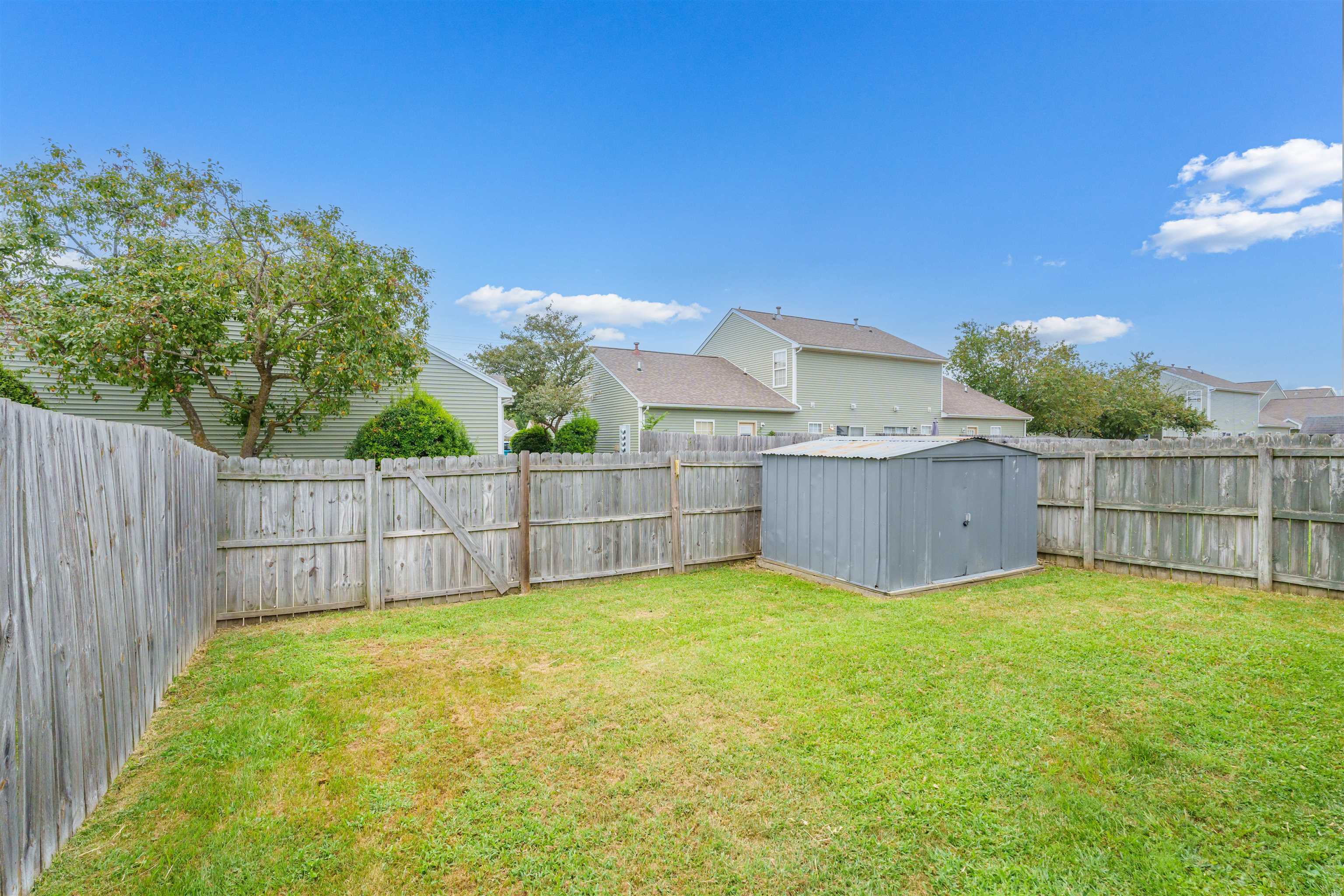 2501 Haviland Drive, Owensboro, Kentucky 42301, 2 Bedrooms Bedrooms, ,1 BathroomBathrooms,Single Family Residence,For Sale,Haviland Drive,90404
