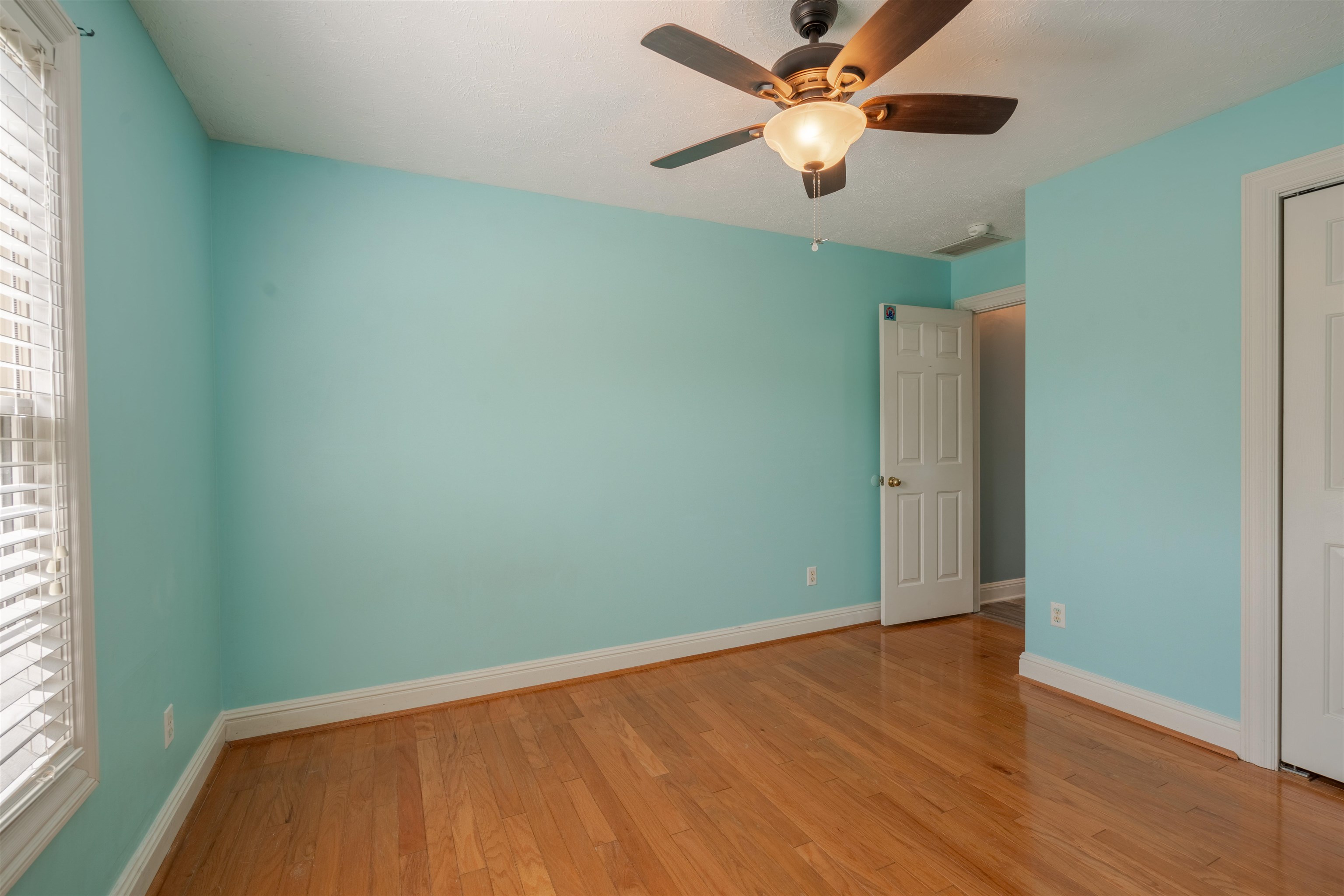 4416 Hunters Trace, Owensboro, Kentucky 42303, 3 Bedrooms Bedrooms, ,2 BathroomsBathrooms,Single Family Residence,For Sale,Hunters Trace,90409