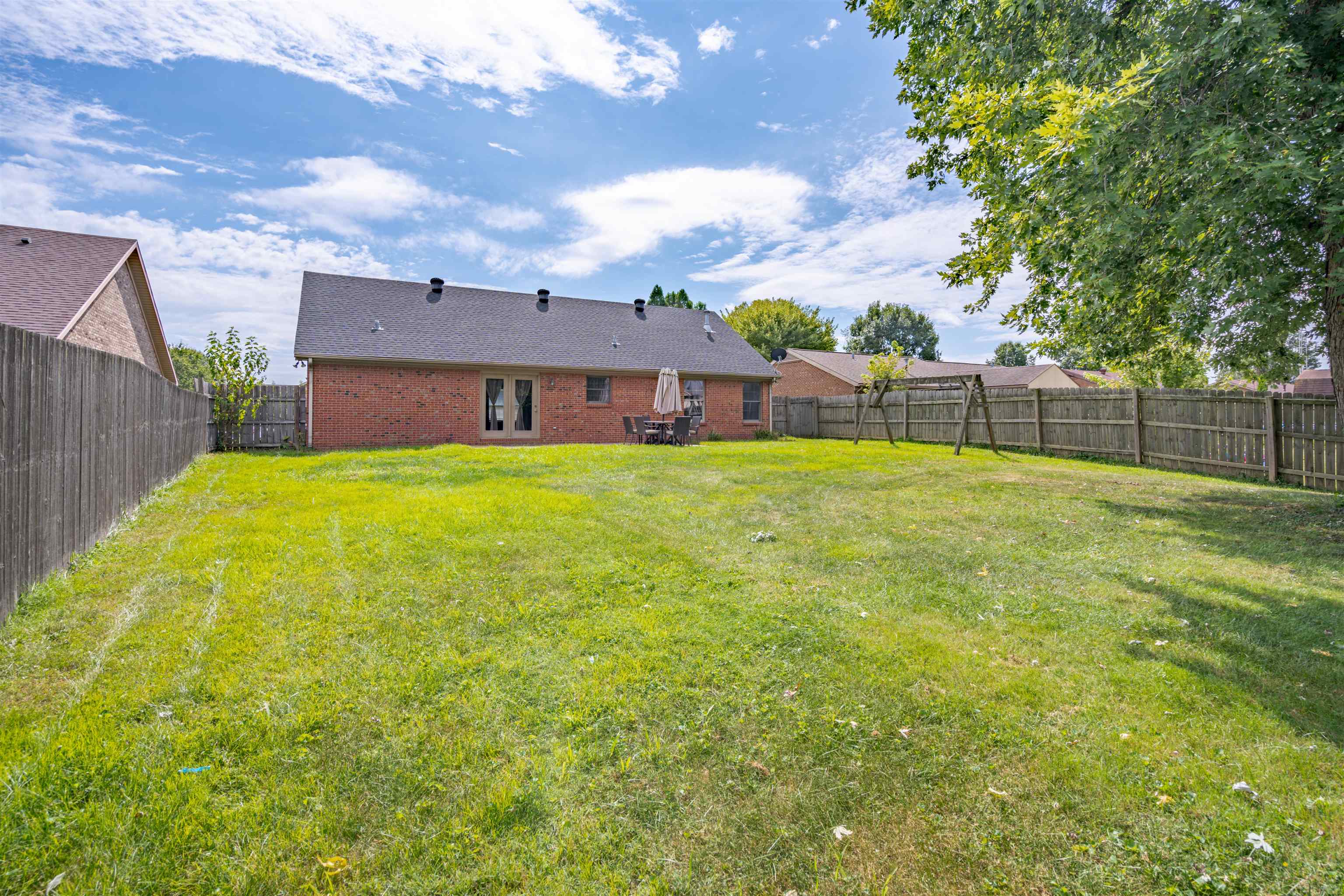 4416 Hunters Trace, Owensboro, Kentucky 42303, 3 Bedrooms Bedrooms, ,2 BathroomsBathrooms,Single Family Residence,For Sale,Hunters Trace,90409