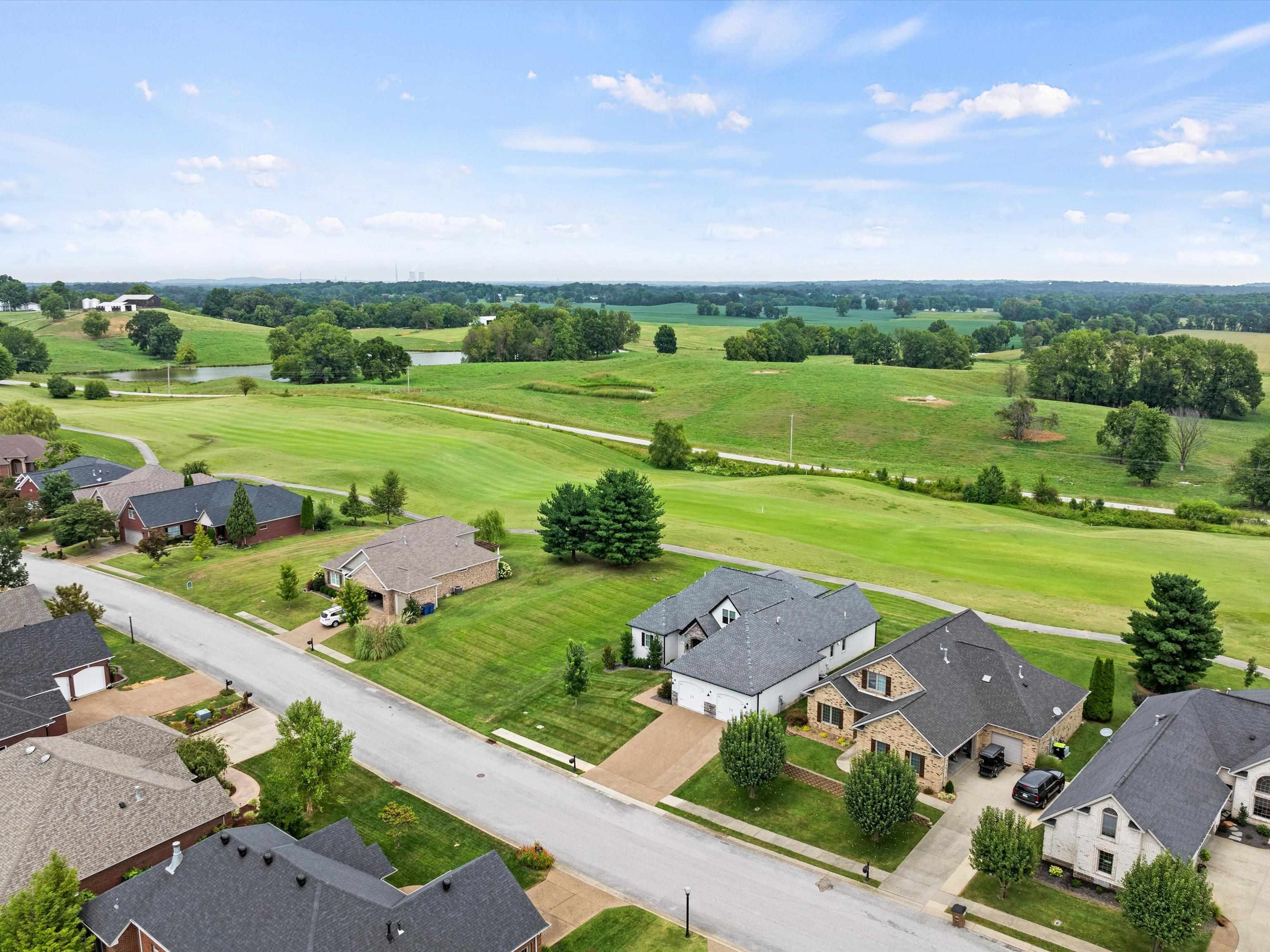 1763 Sterling Valley Dr, Owensboro, Kentucky 42303, 3 Bedrooms Bedrooms, ,2 BathroomsBathrooms,Single Family Residence,For Sale,Sterling Valley Dr,90410