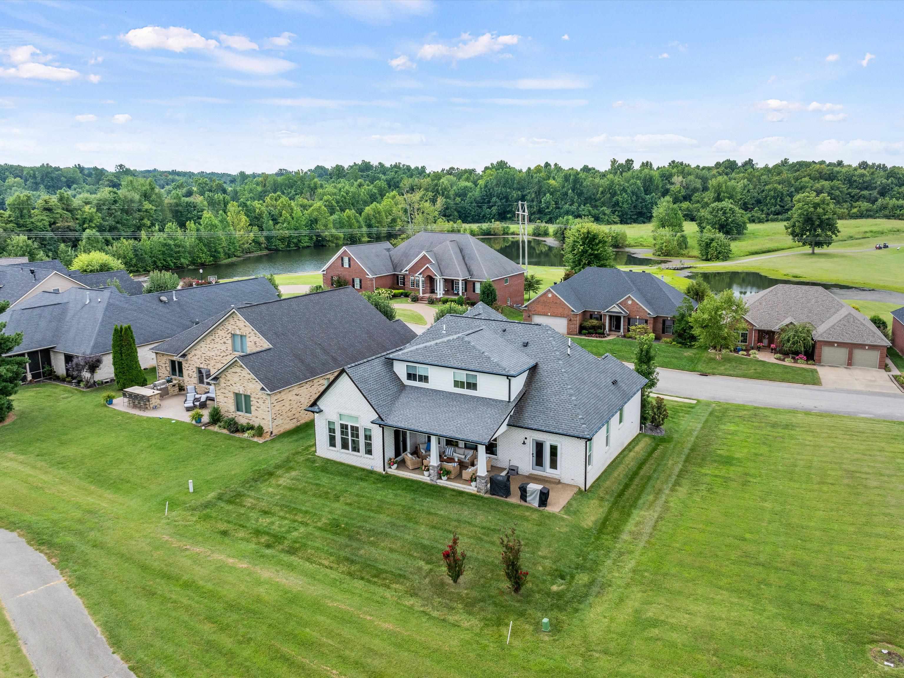 1763 Sterling Valley Dr, Owensboro, Kentucky 42303, 3 Bedrooms Bedrooms, ,2 BathroomsBathrooms,Single Family Residence,For Sale,Sterling Valley Dr,90410