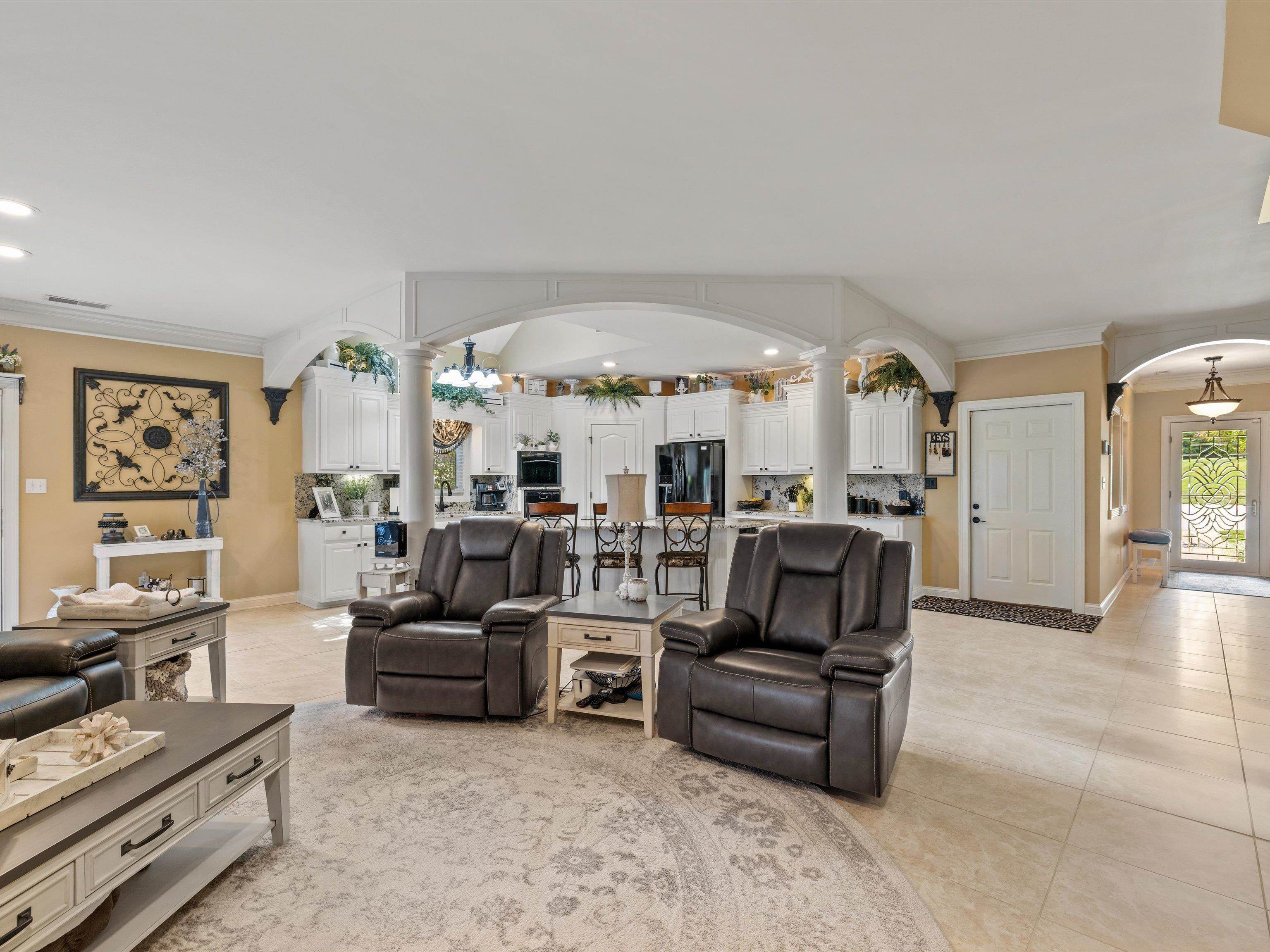 3011 Autumn Lake Cove, Owensboro, Kentucky 42303, 4 Bedrooms Bedrooms, ,3 BathroomsBathrooms,Single Family Residence,For Sale,Autumn Lake Cove,90411
