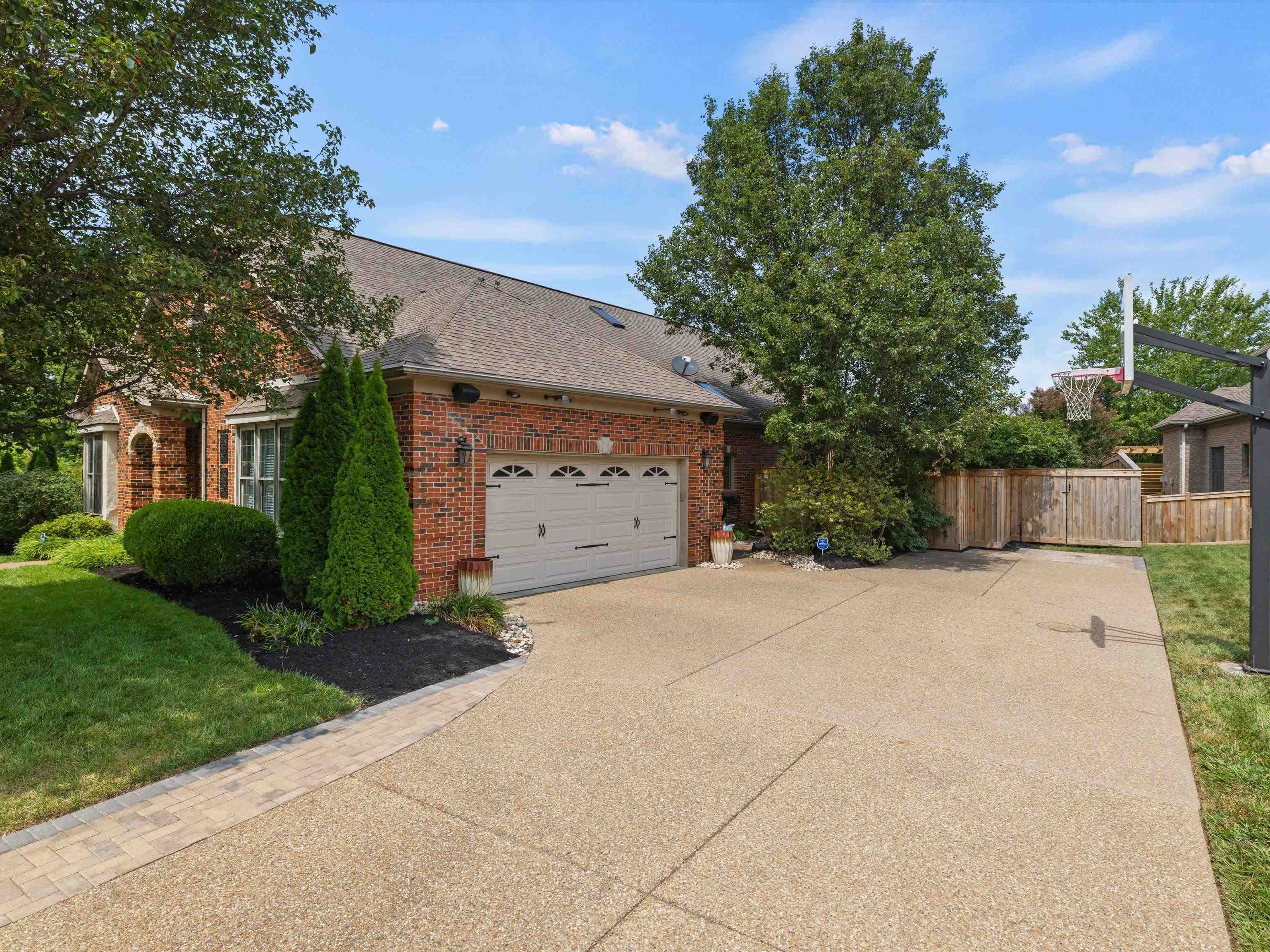 3011 Autumn Lake Cove, Owensboro, Kentucky 42303, 4 Bedrooms Bedrooms, ,3 BathroomsBathrooms,Single Family Residence,For Sale,Autumn Lake Cove,90411