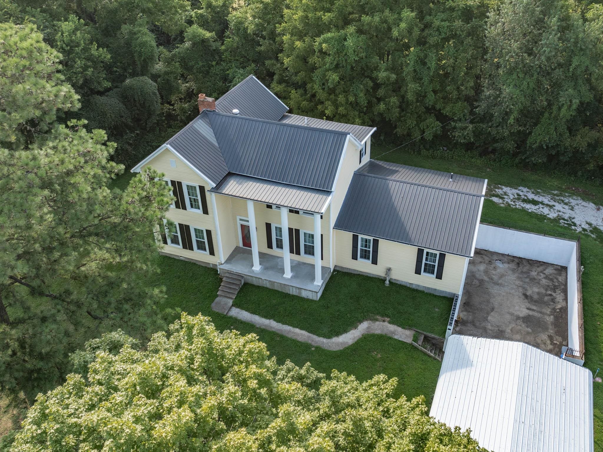 110 Lee Henderson Road, Lewisport, Kentucky 42351-110, 6 Bedrooms Bedrooms, ,3 BathroomsBathrooms,Single Family Residence,For Sale,Lee Henderson Road,90412
