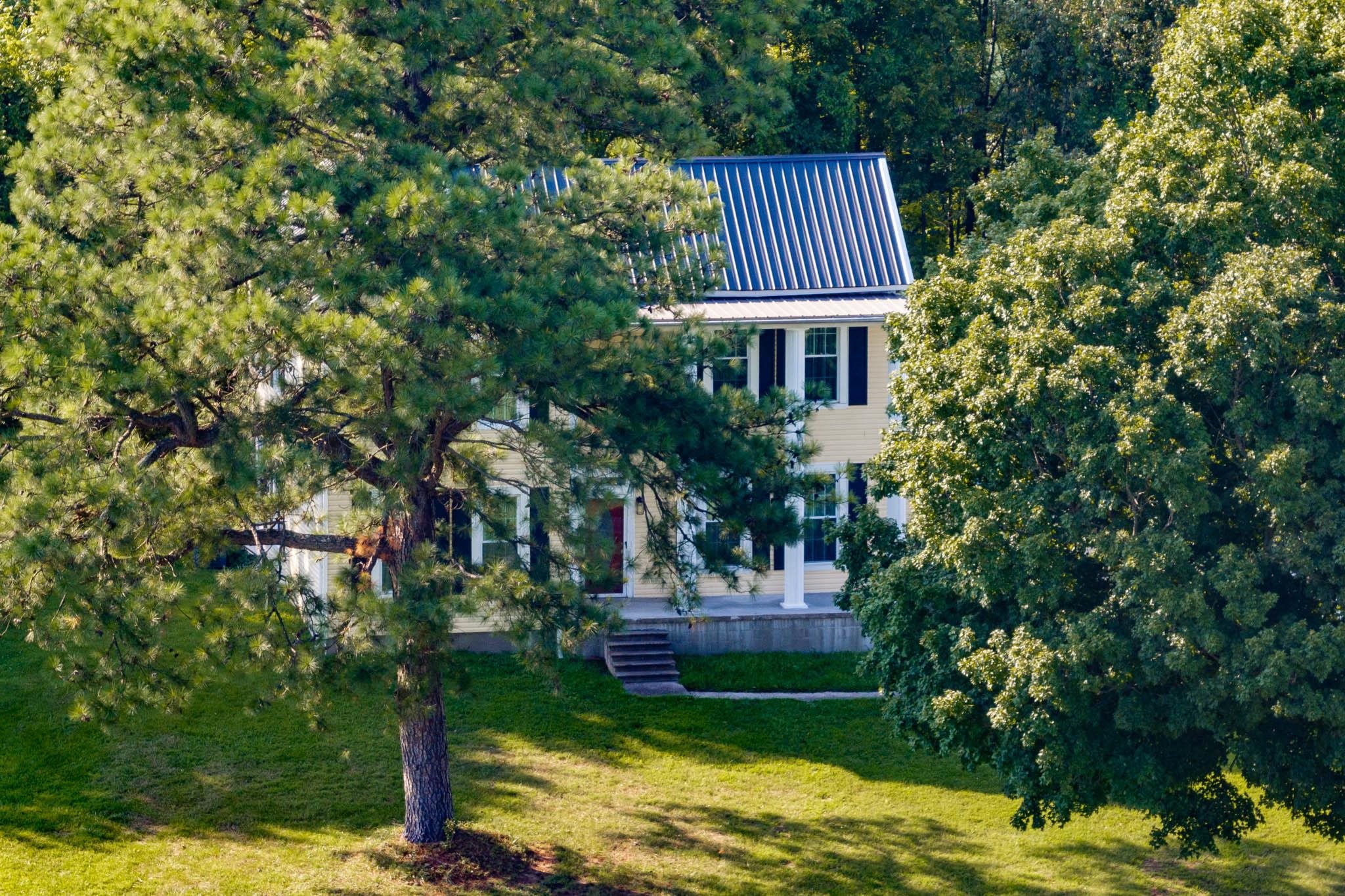 110 Lee Henderson Road, Lewisport, Kentucky 42351-110, 6 Bedrooms Bedrooms, ,3 BathroomsBathrooms,Single Family Residence,For Sale,Lee Henderson Road,90412