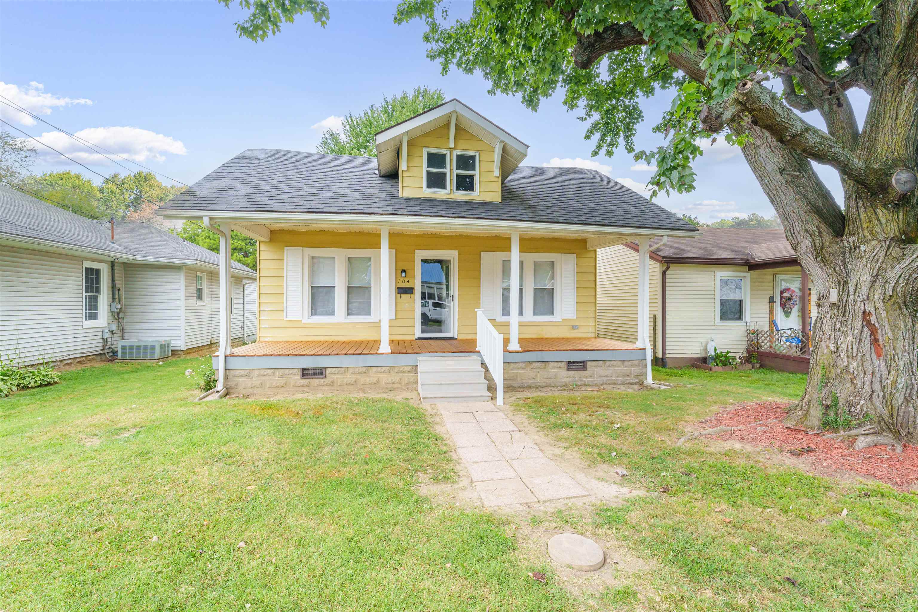 104 Gilmour Ct, Owensboro, Kentucky 42301, 2 Bedrooms Bedrooms, ,1 BathroomBathrooms,Single Family Residence,For Sale,Gilmour Ct,90415