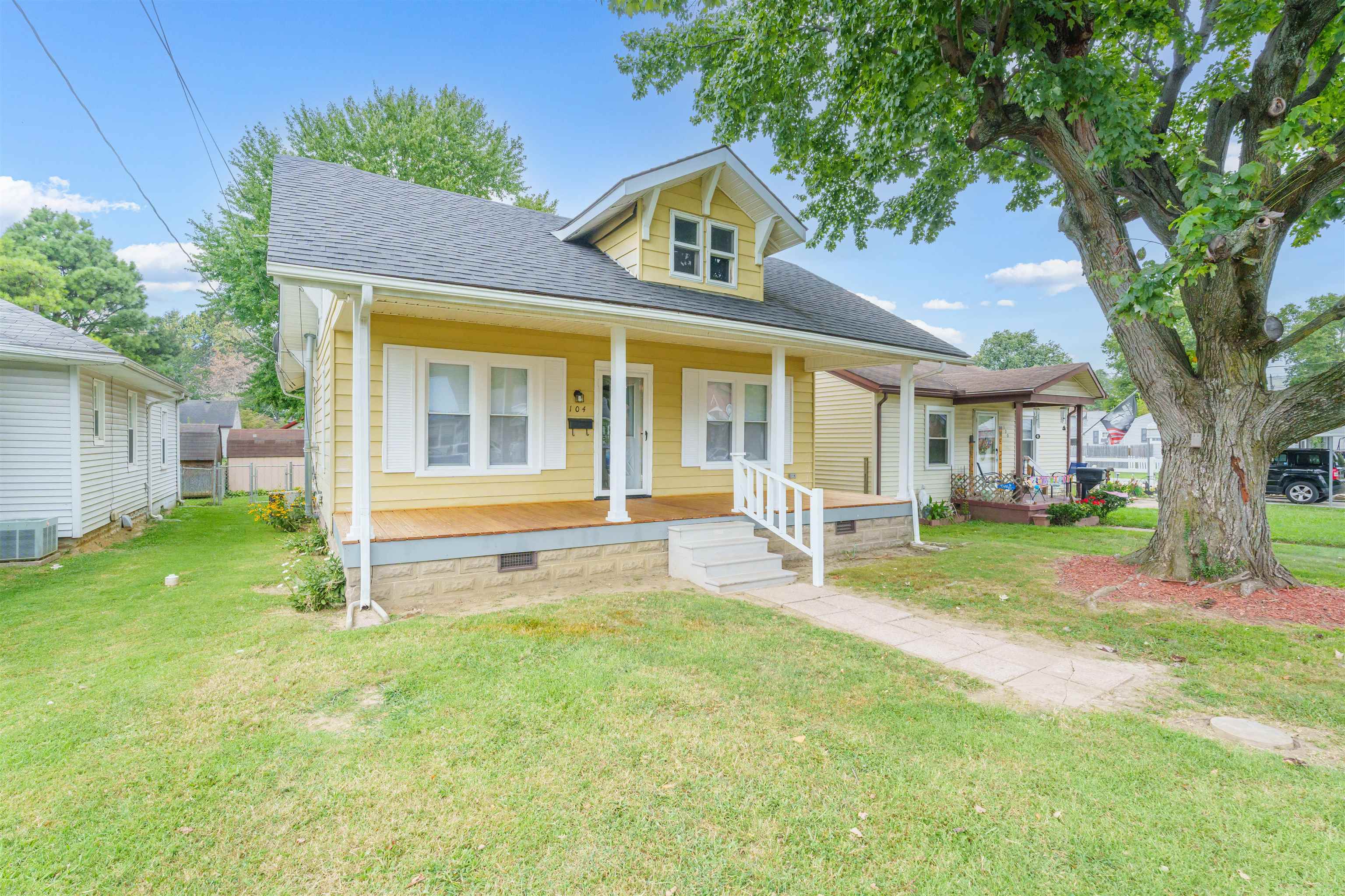 104 Gilmour Ct, Owensboro, Kentucky 42301, 2 Bedrooms Bedrooms, ,1 BathroomBathrooms,Single Family Residence,For Sale,Gilmour Ct,90415