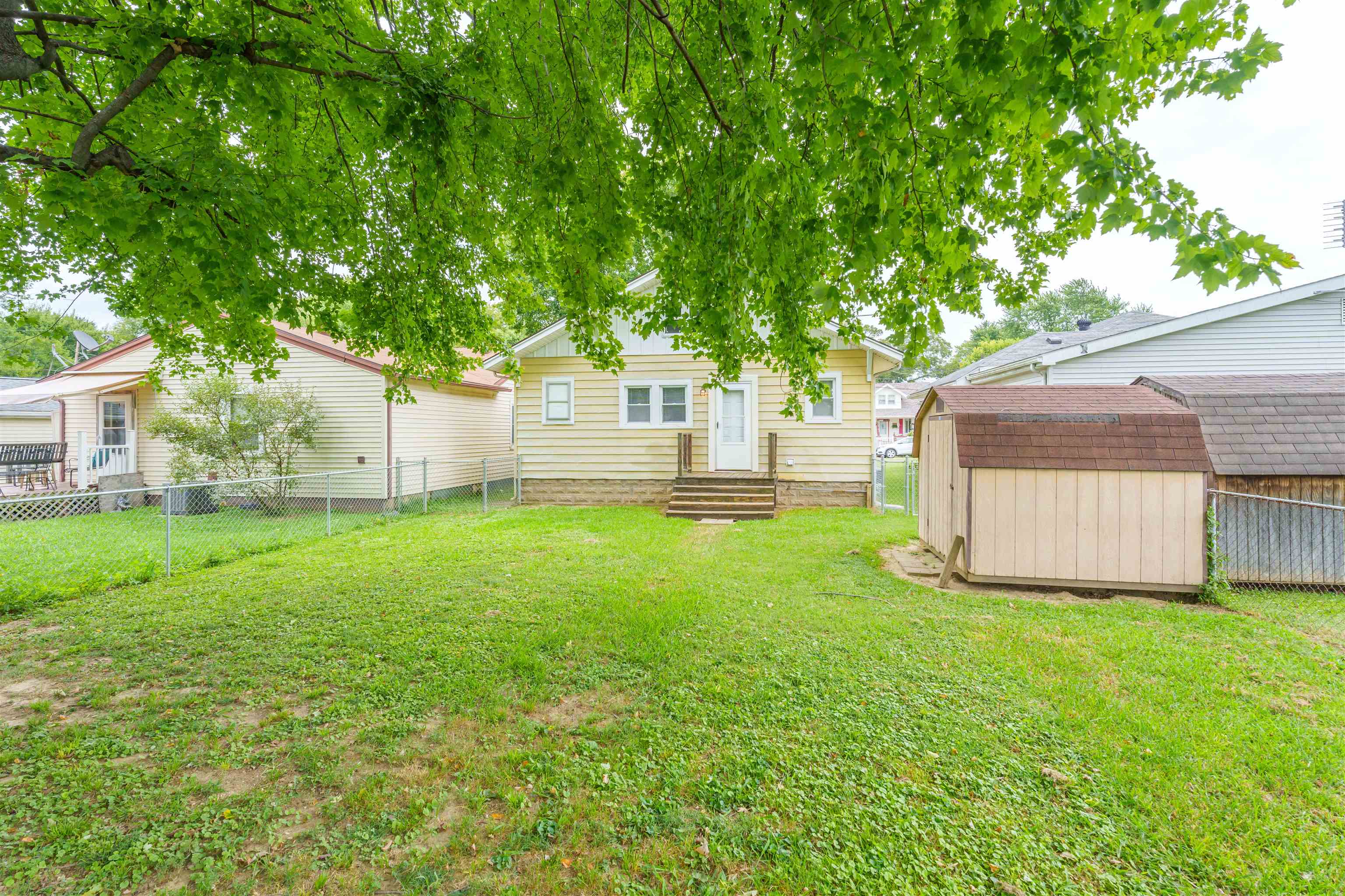 104 Gilmour Ct, Owensboro, Kentucky 42301, 2 Bedrooms Bedrooms, ,1 BathroomBathrooms,Single Family Residence,For Sale,Gilmour Ct,90415