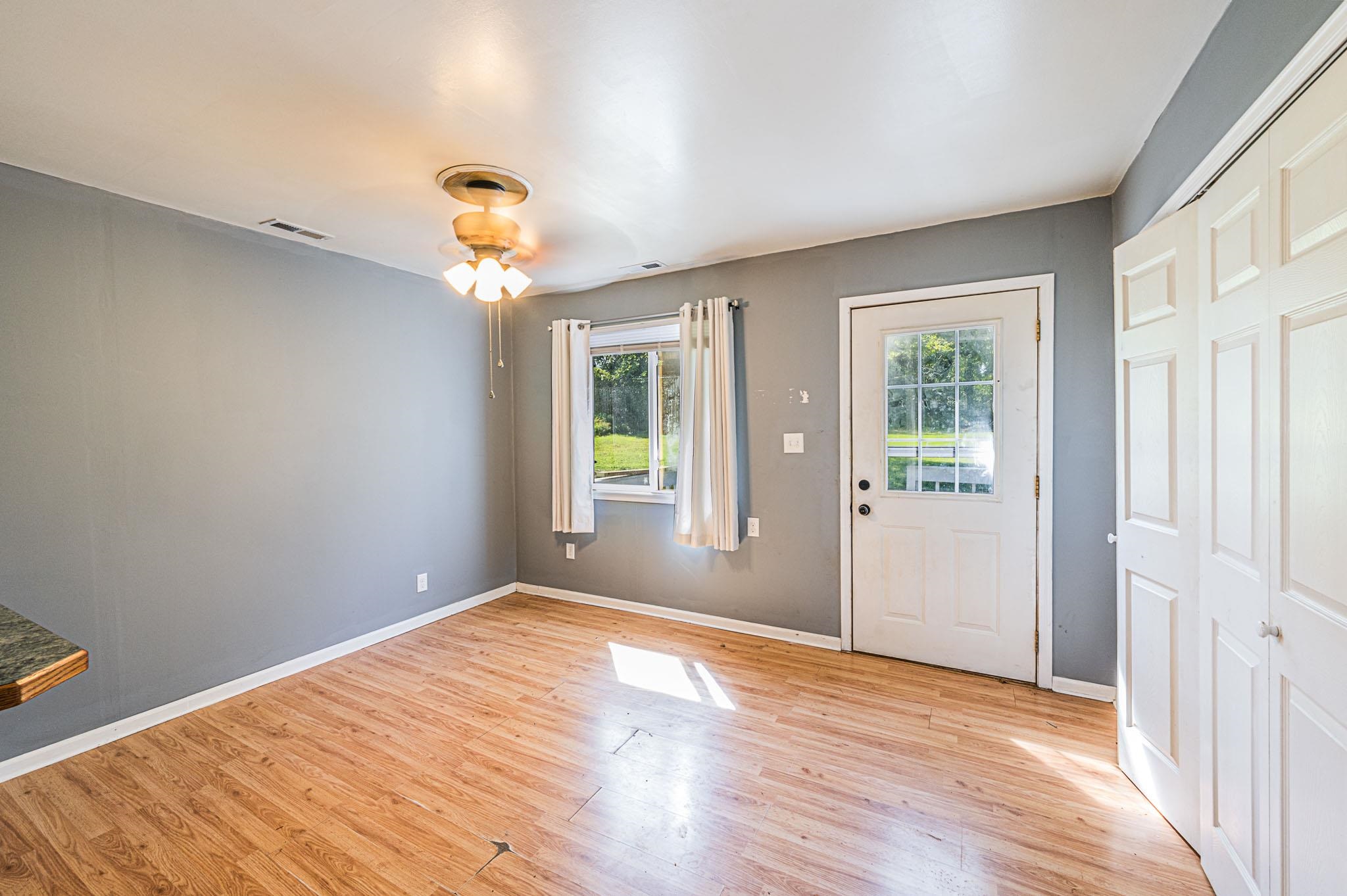 403 Doss Drive, POWDERLY, Kentucky 42367, 2 Bedrooms Bedrooms, ,1 BathroomBathrooms,Single Family Residence,For Sale,Doss Drive,90421