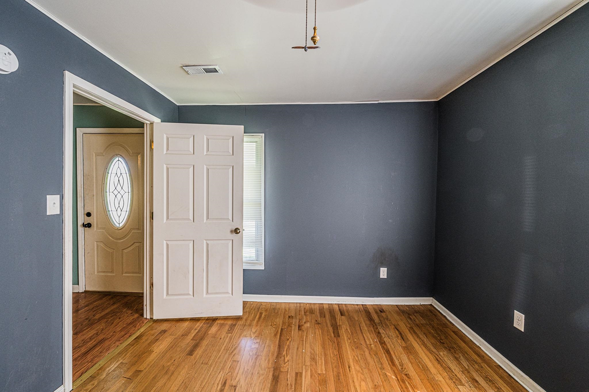 403 Doss Drive, POWDERLY, Kentucky 42367, 2 Bedrooms Bedrooms, ,1 BathroomBathrooms,Single Family Residence,For Sale,Doss Drive,90421