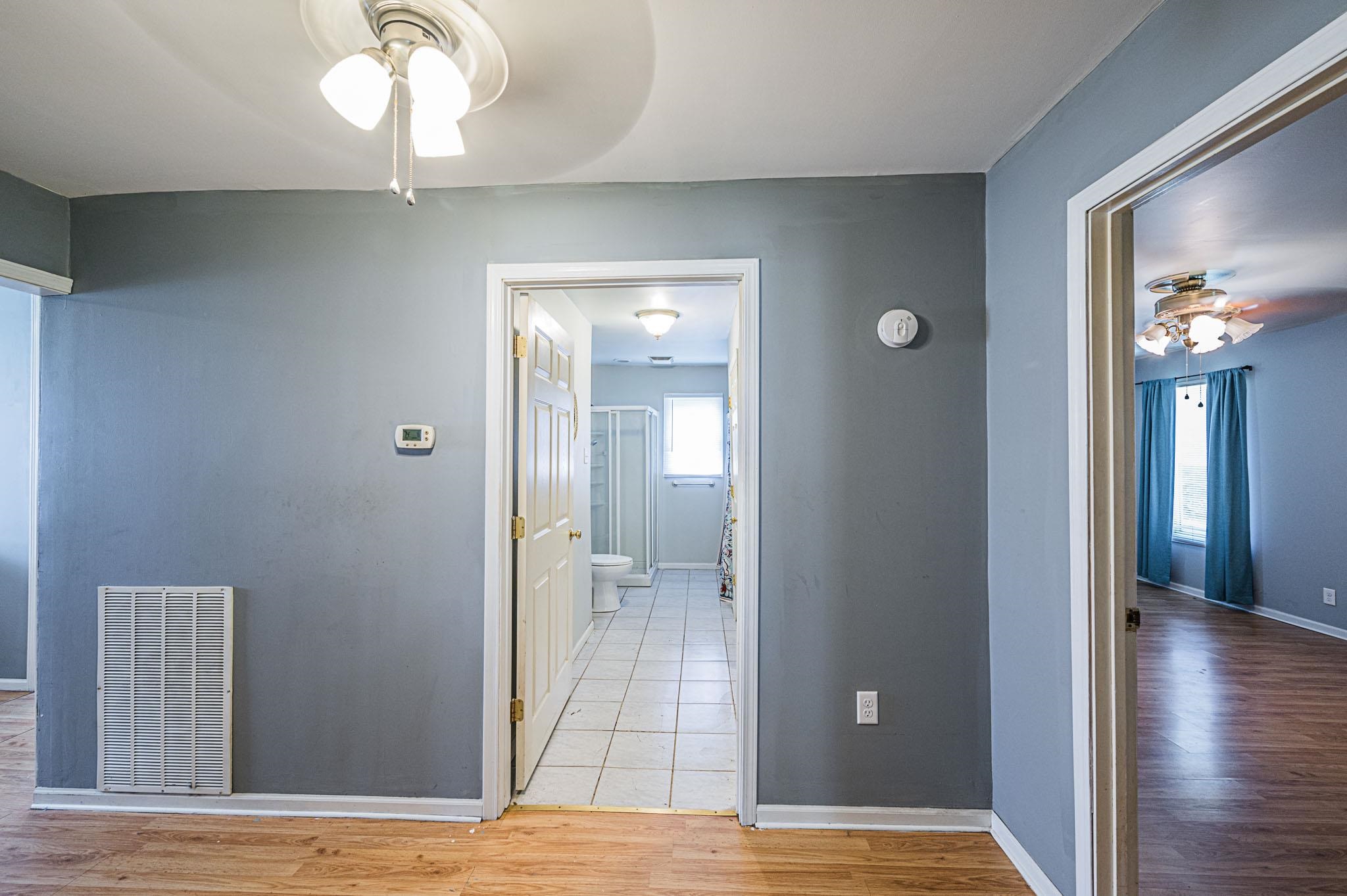 403 Doss Drive, POWDERLY, Kentucky 42367, 2 Bedrooms Bedrooms, ,1 BathroomBathrooms,Single Family Residence,For Sale,Doss Drive,90421