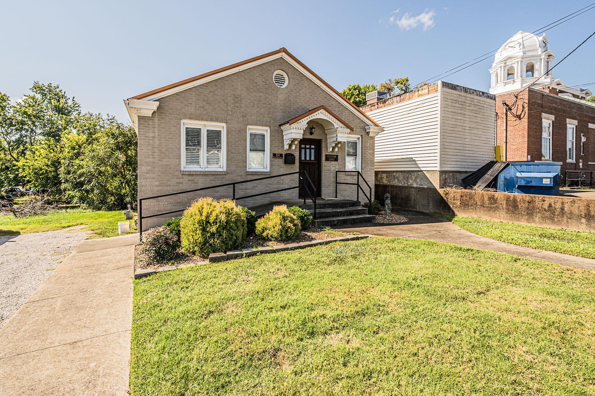 132 Main Cross Street, Greenville, Kentucky 42345, ,Office,For Sale,Main Cross Street,90425