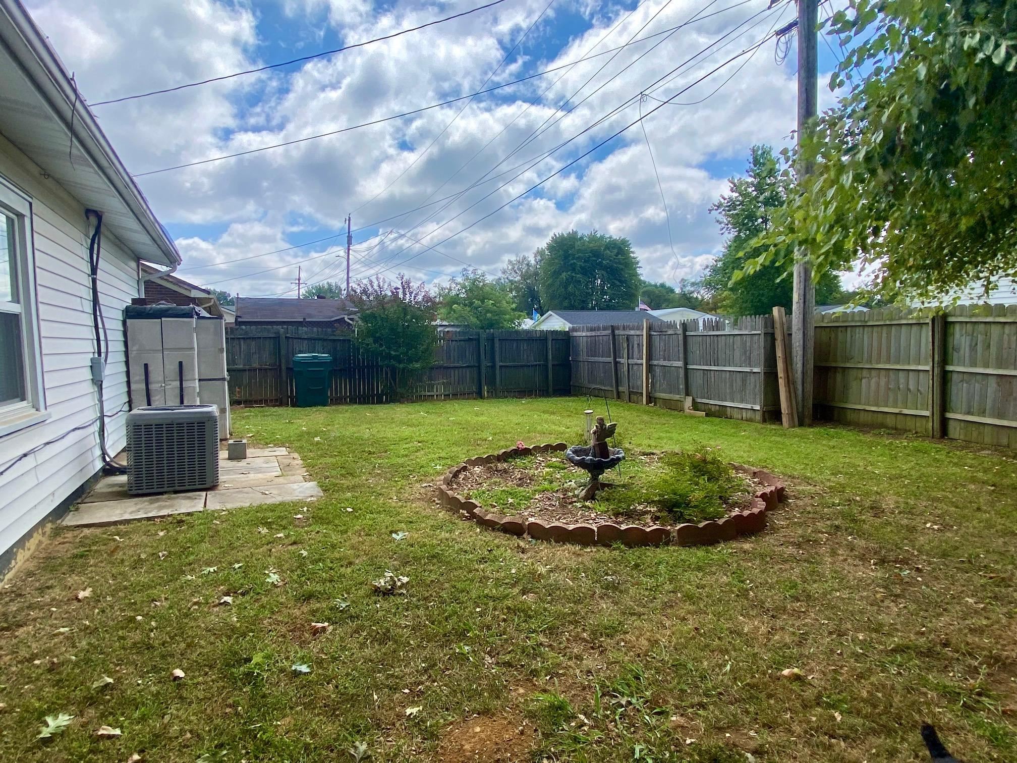 2634 4th Street, Owensboro, Kentucky 42301, 3 Bedrooms Bedrooms, ,1 BathroomBathrooms,Single Family Residence,For Sale,4th Street,90426