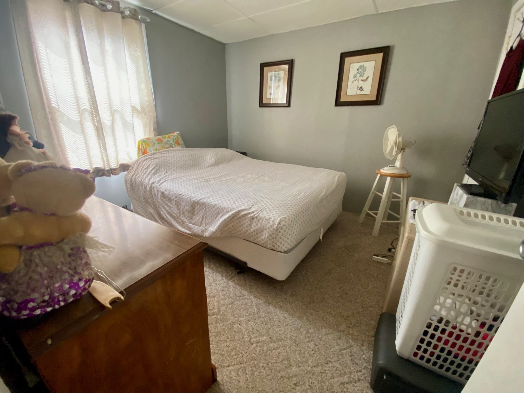 2634 4th Street, Owensboro, Kentucky 42301, 3 Bedrooms Bedrooms, ,1 BathroomBathrooms,Single Family Residence,For Sale,4th Street,90426
