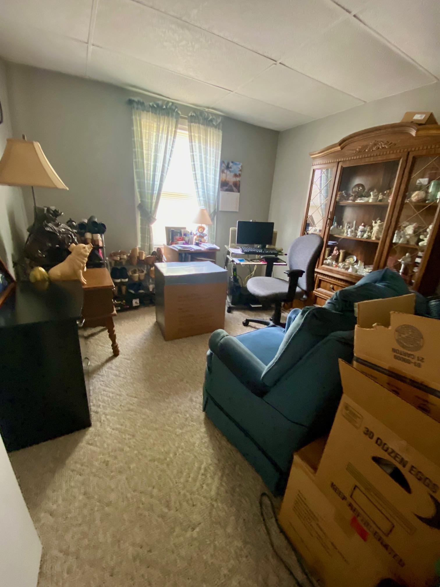 2634 4th Street, Owensboro, Kentucky 42301, 3 Bedrooms Bedrooms, ,1 BathroomBathrooms,Single Family Residence,For Sale,4th Street,90426