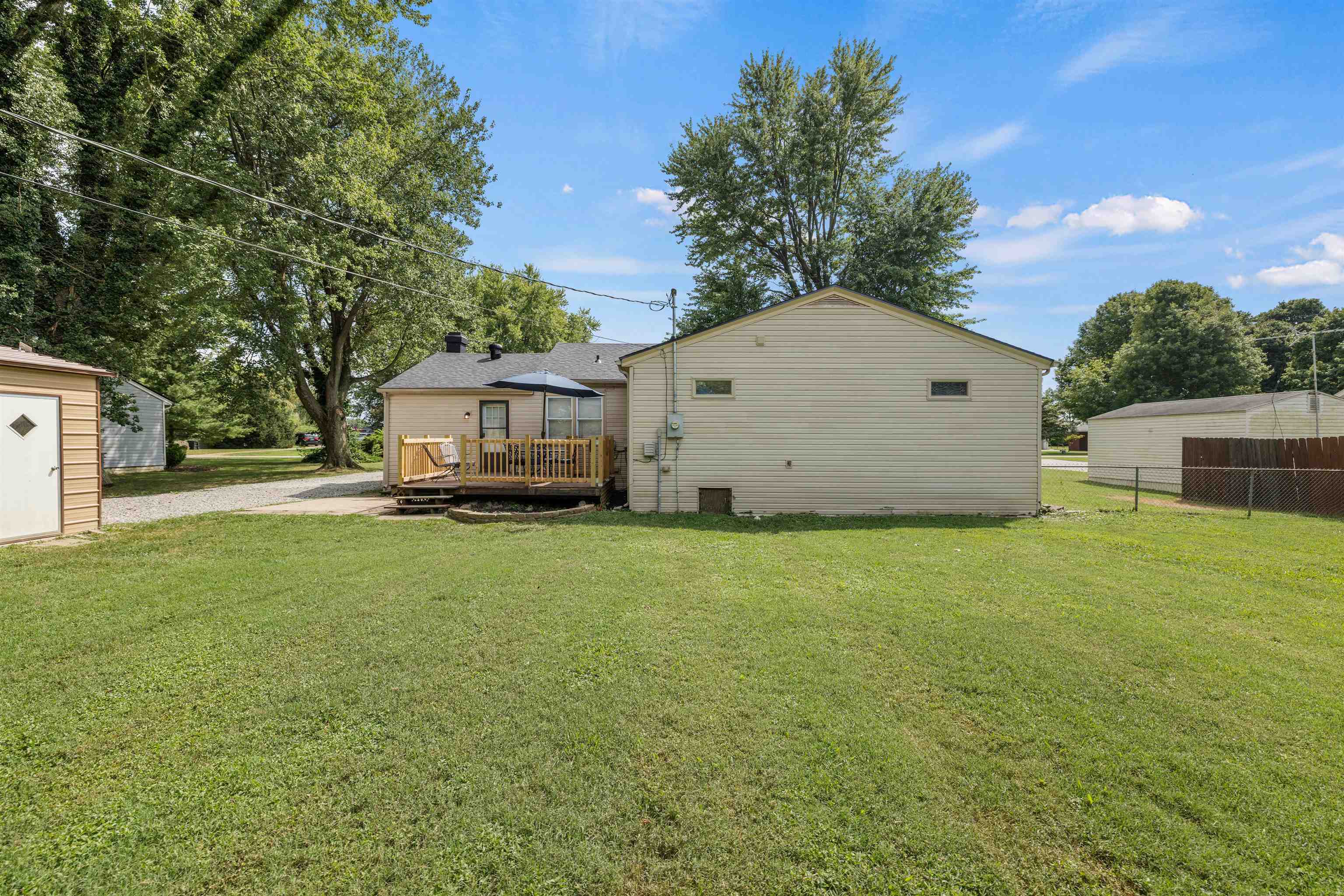 5039 Meadowlark Dr, Owensboro, Kentucky 42301, 3 Bedrooms Bedrooms, ,2 BathroomsBathrooms,Single Family Residence,For Sale,Meadowlark Dr,90428