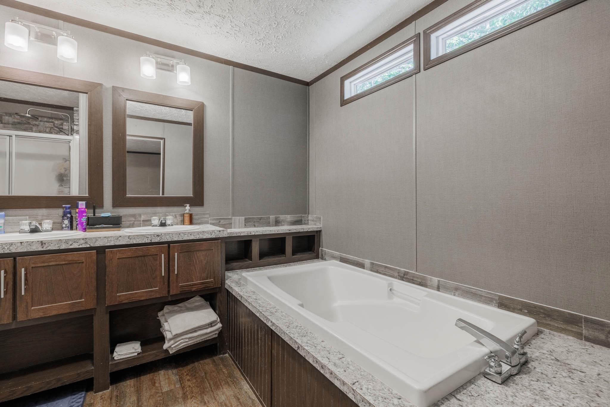 7116 HWY 60, Hawesville, Kentucky 42348, 3 Bedrooms Bedrooms, ,2 BathroomsBathrooms,Manufactured Home,For Sale,HWY 60,90430