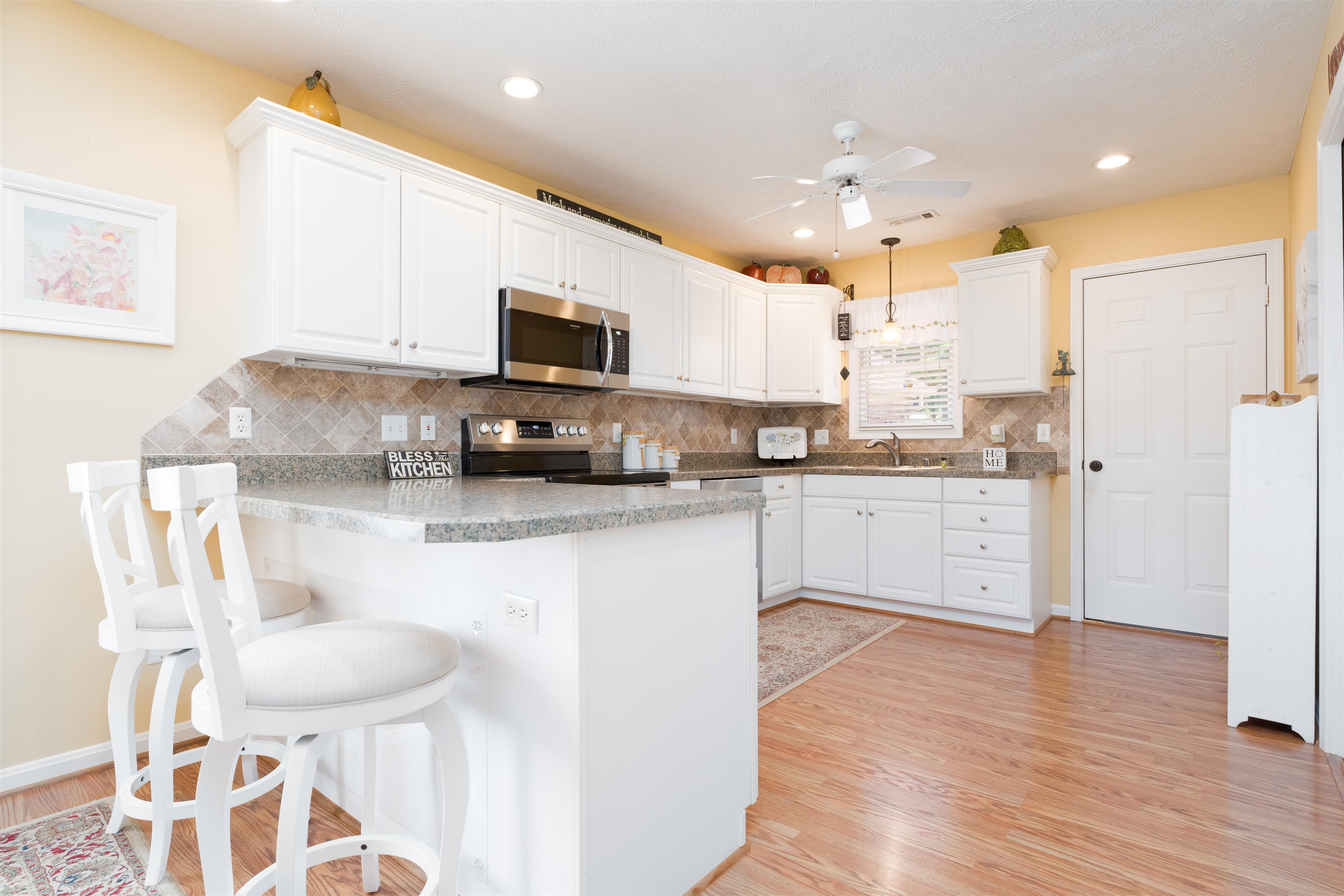 3200 Majestic Prince Dr, Owensboro, Kentucky 42303, 2 Bedrooms Bedrooms, ,2 BathroomsBathrooms,Single Family Residence,For Sale,Majestic Prince Dr,90431