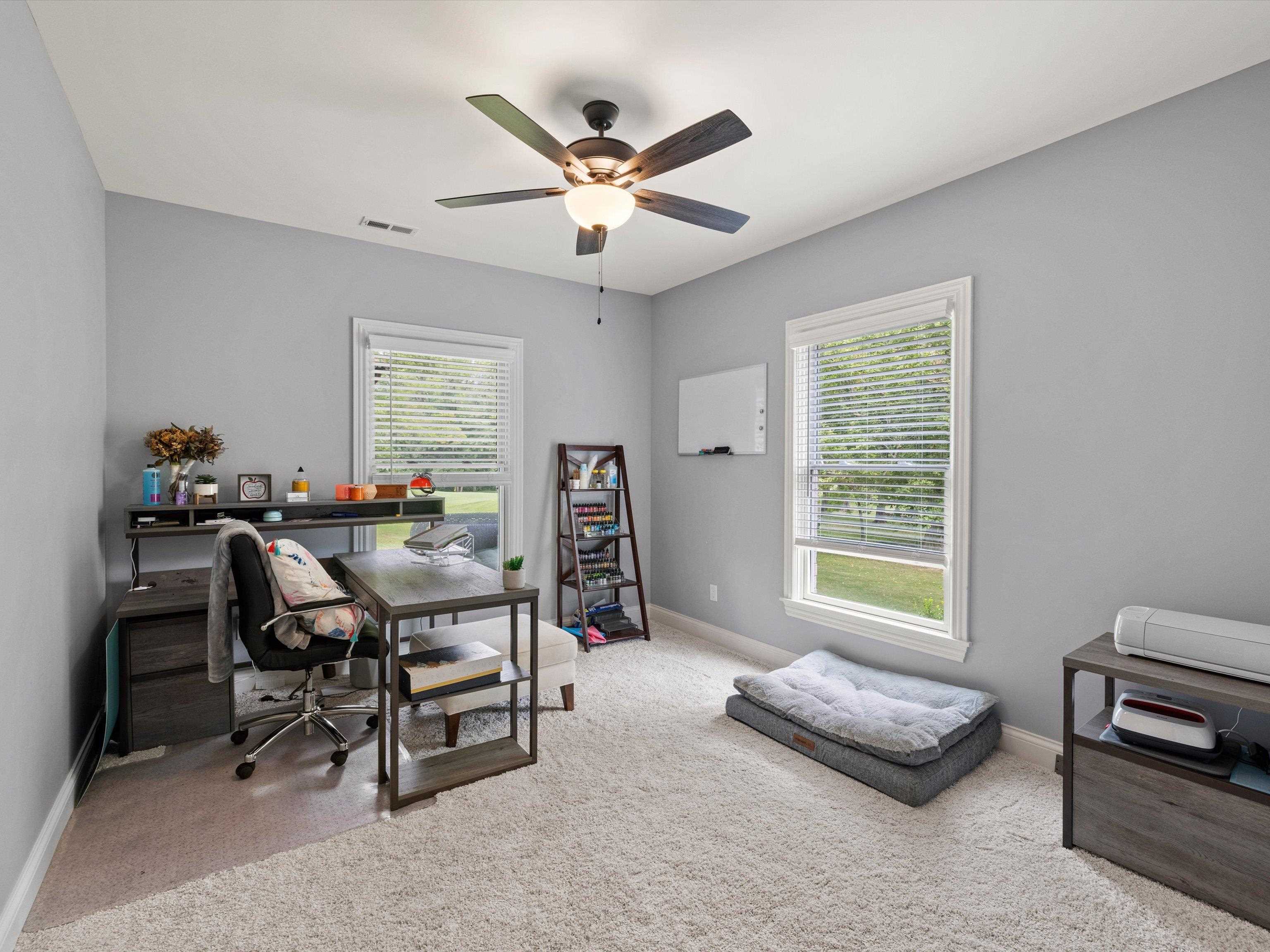 6613 Barcroft Drive, Owensboro, Kentucky 42303, 6 Bedrooms Bedrooms, ,3 BathroomsBathrooms,Single Family Residence,For Sale,Barcroft Drive,90433