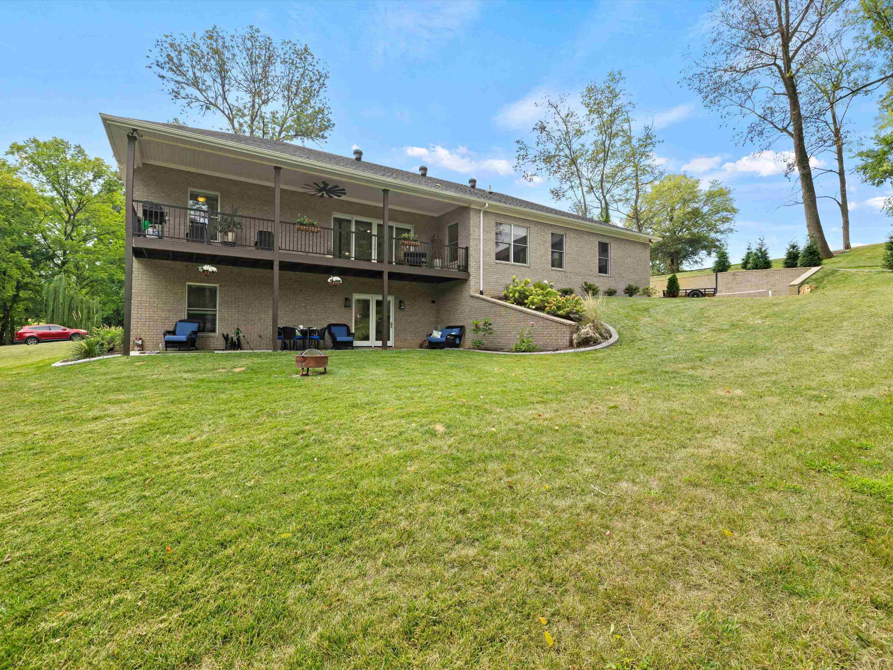6613 Barcroft Drive, Owensboro, Kentucky 42303, 6 Bedrooms Bedrooms, ,3 BathroomsBathrooms,Single Family Residence,For Sale,Barcroft Drive,90433