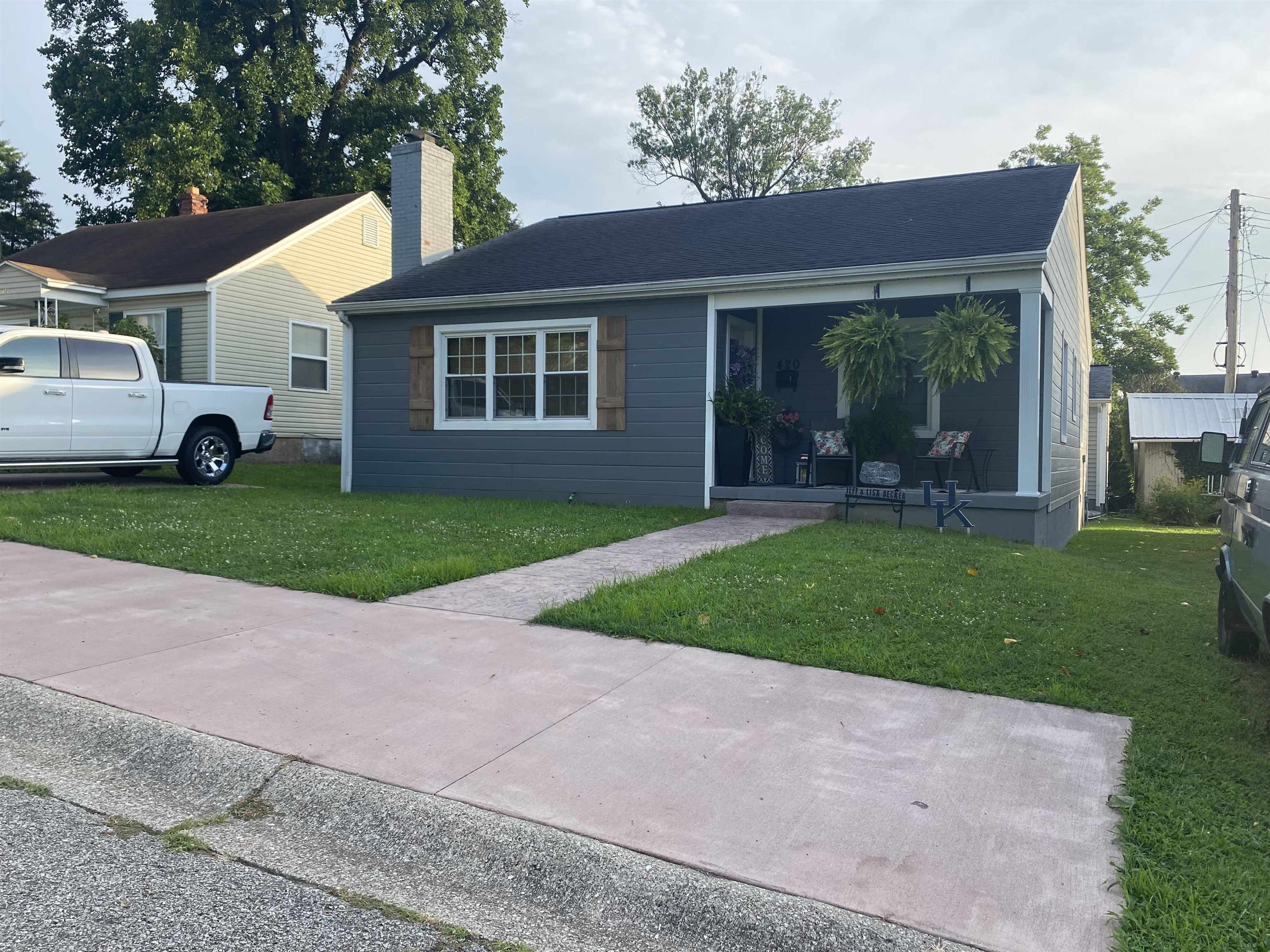 420 W. Highland Ct, Owensboro, Kentucky 42303, 2 Bedrooms Bedrooms, ,1 BathroomBathrooms,Single Family Residence,For Sale,W. Highland Ct,90435